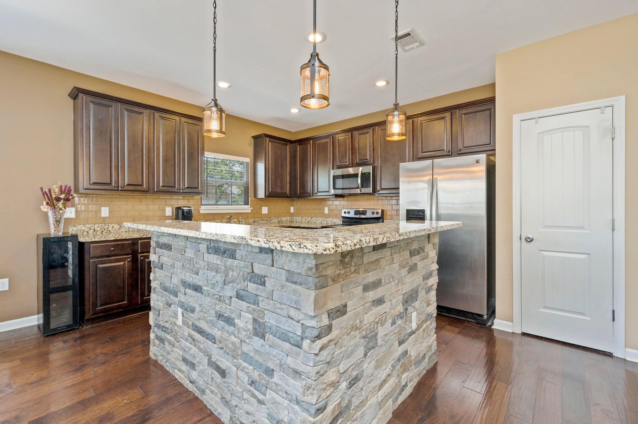 REDWOOD VILLAGE - Residential