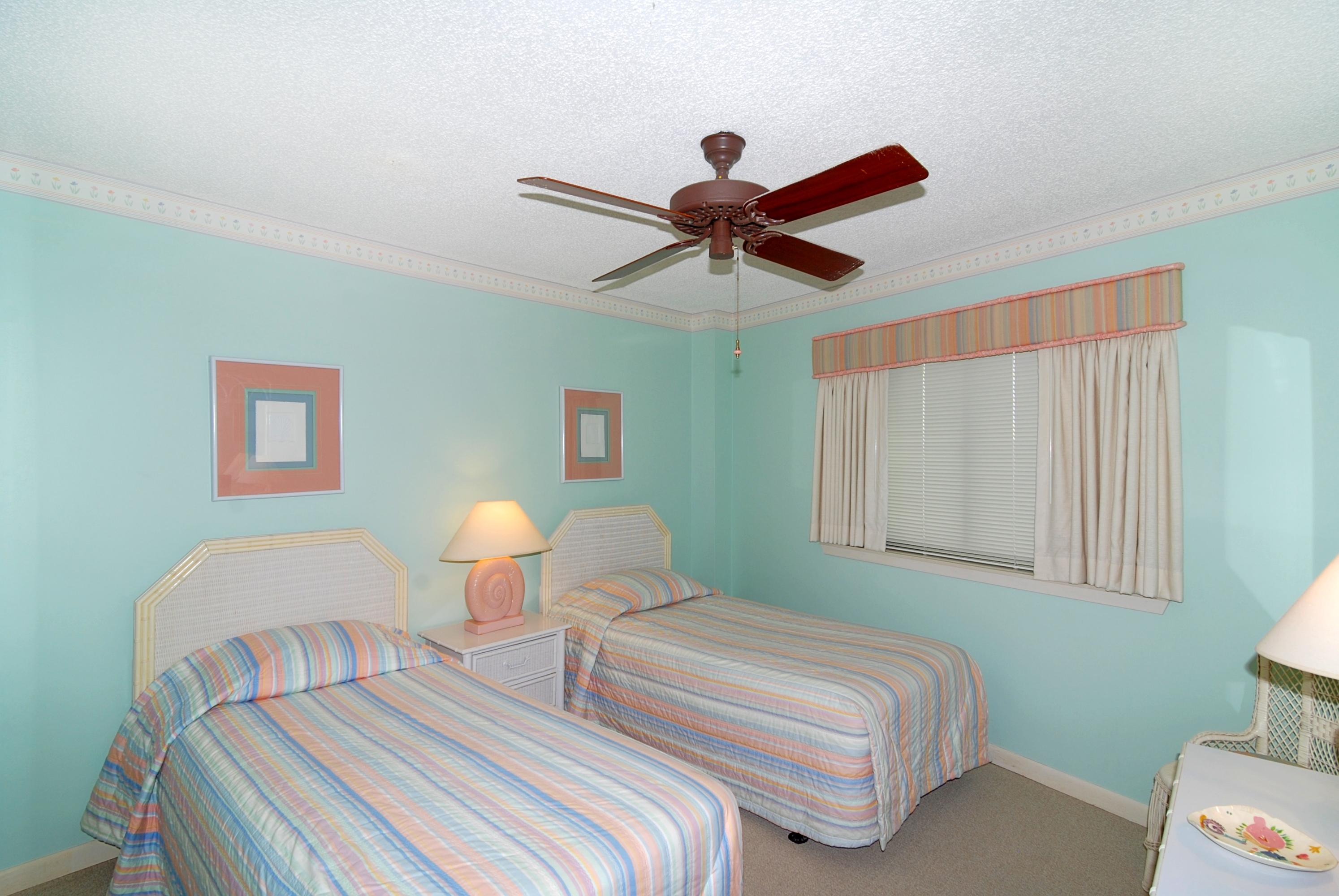 MAINSAIL CONDO PH 5 - Residential