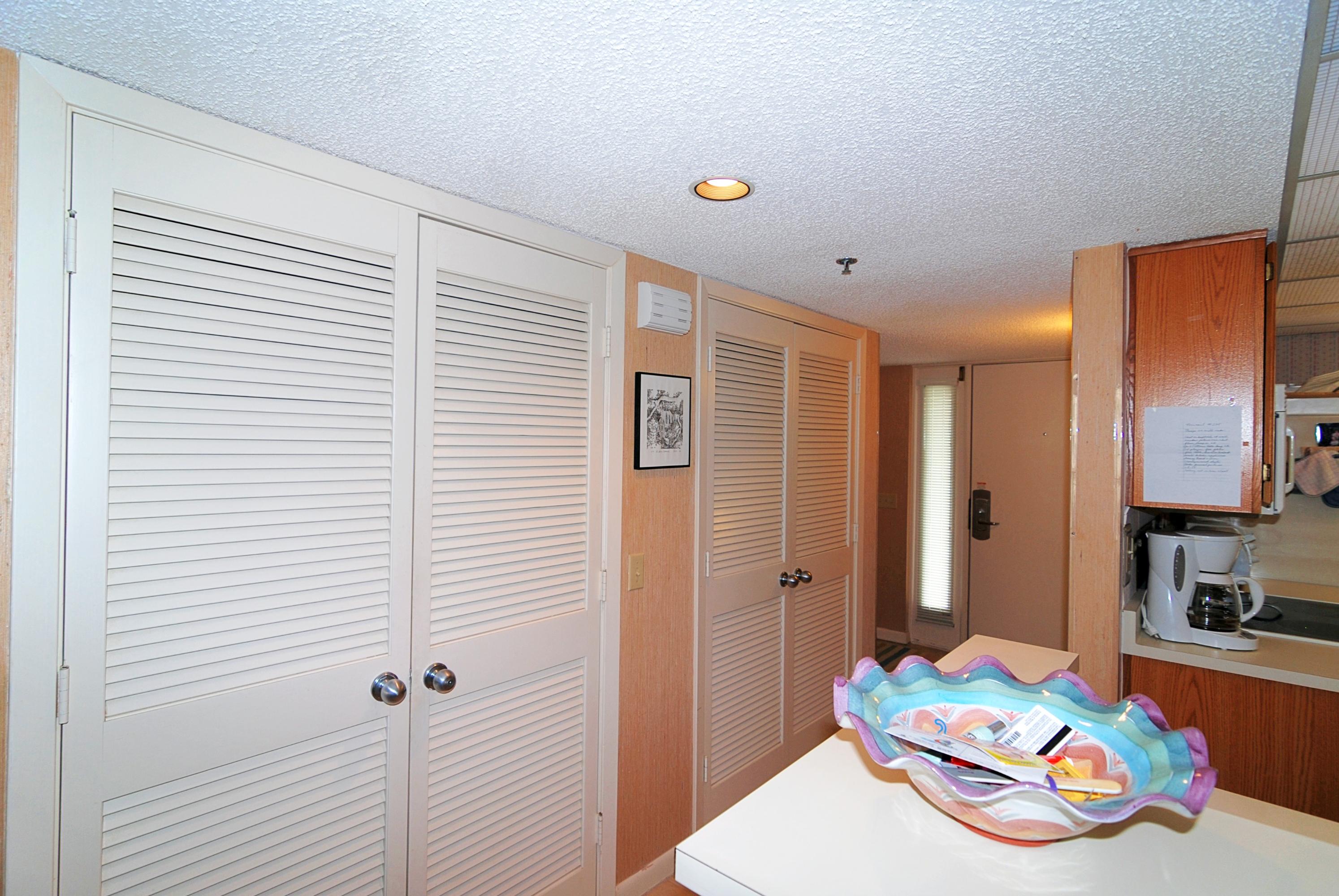 MAINSAIL CONDO PH 5 - Residential