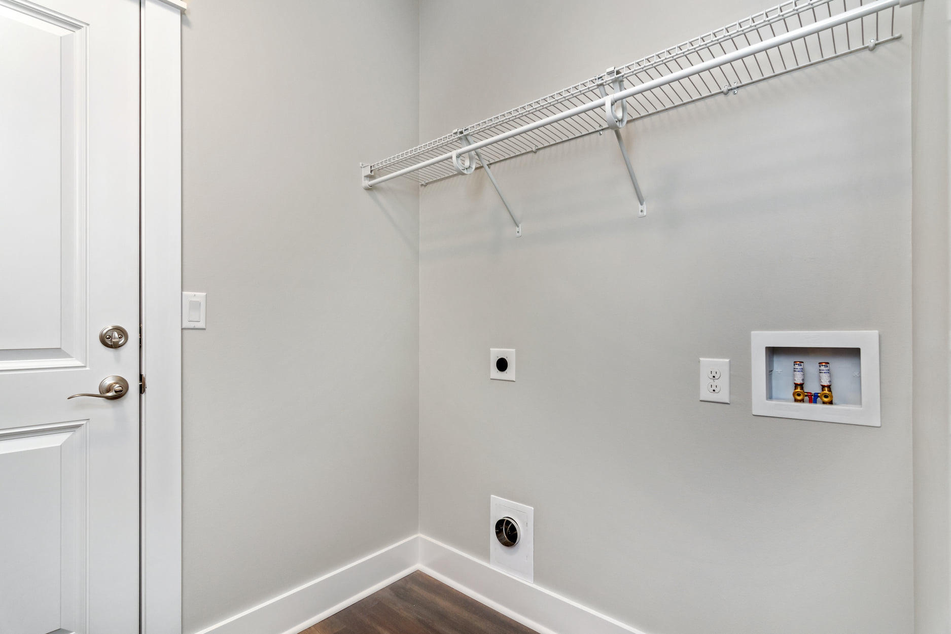 LAGRANGE LANDING - Residential