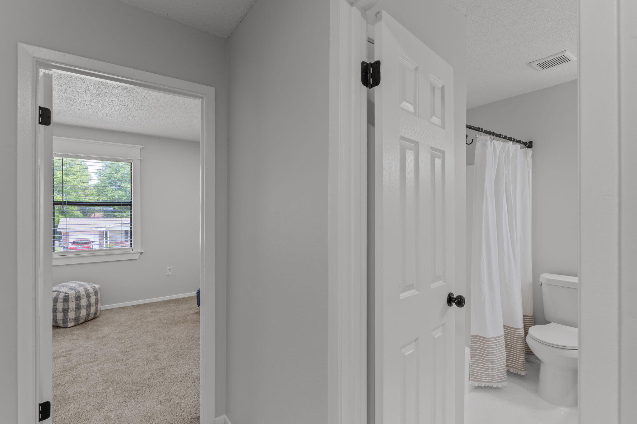 MONTAGE MANOR - Residential