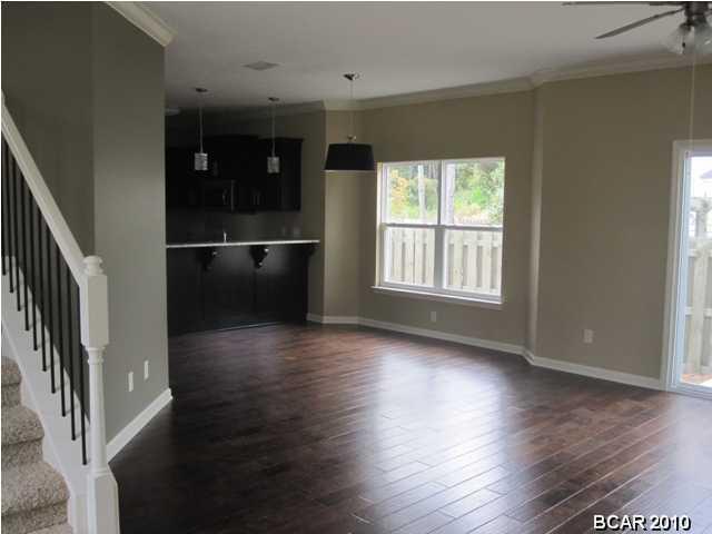 AVONDALE ESTATES - Residential