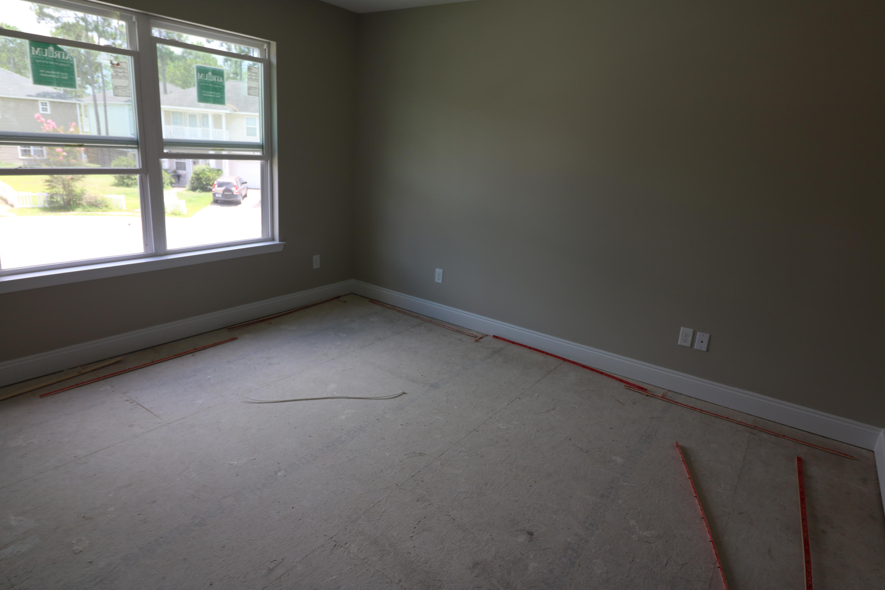 AVONDALE ESTATES - Residential