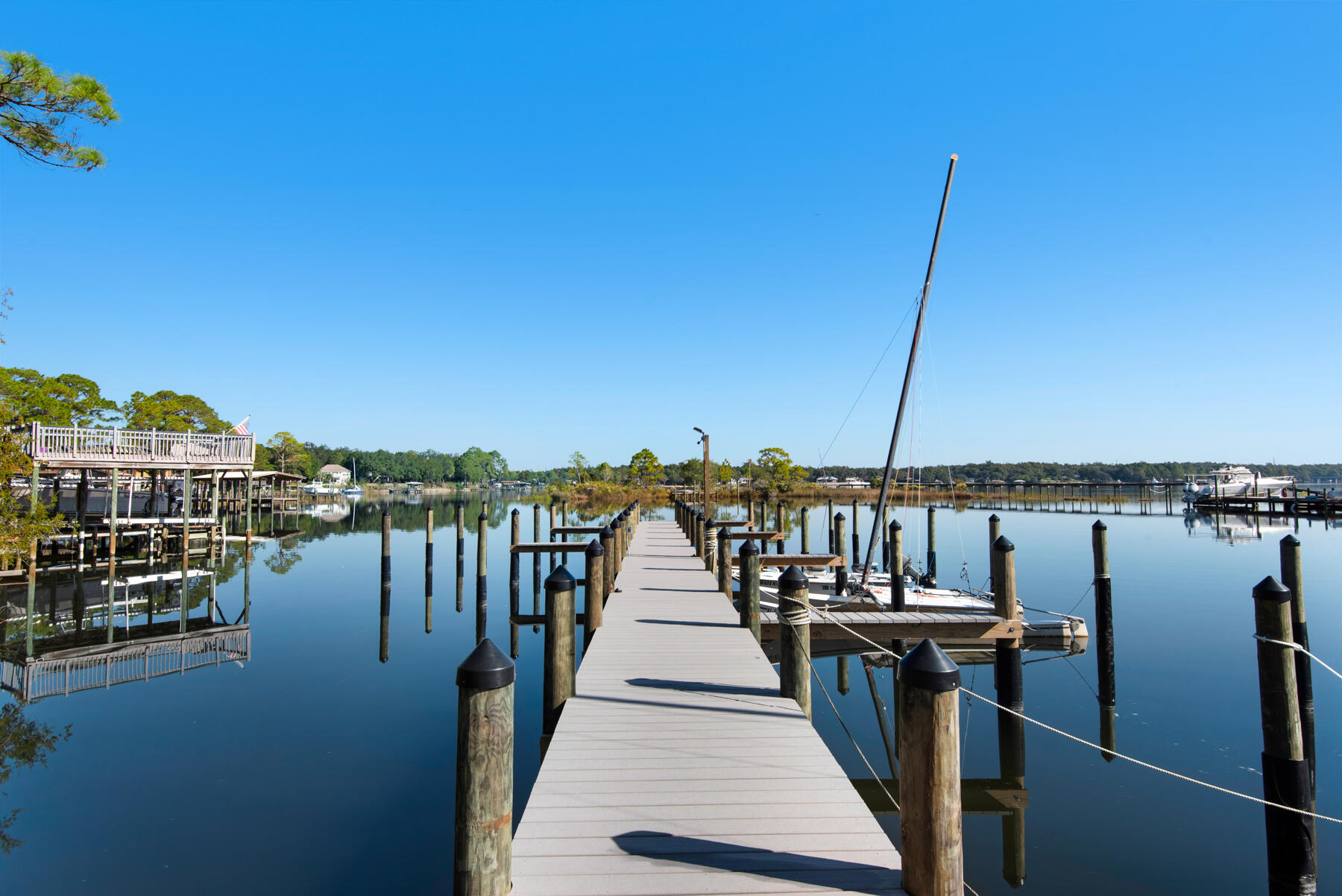 ROCKY BAYOU T/H - Residential