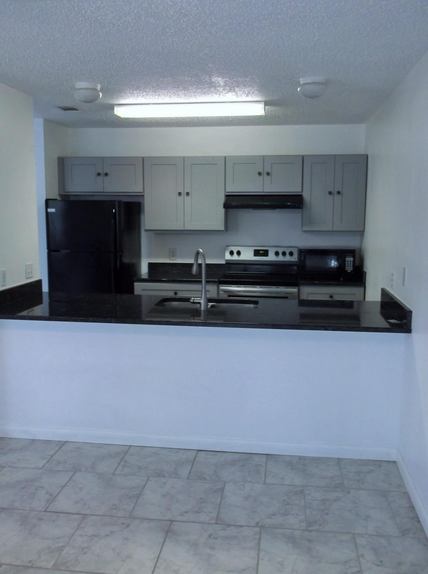 OLYMPIA COURT - Residential