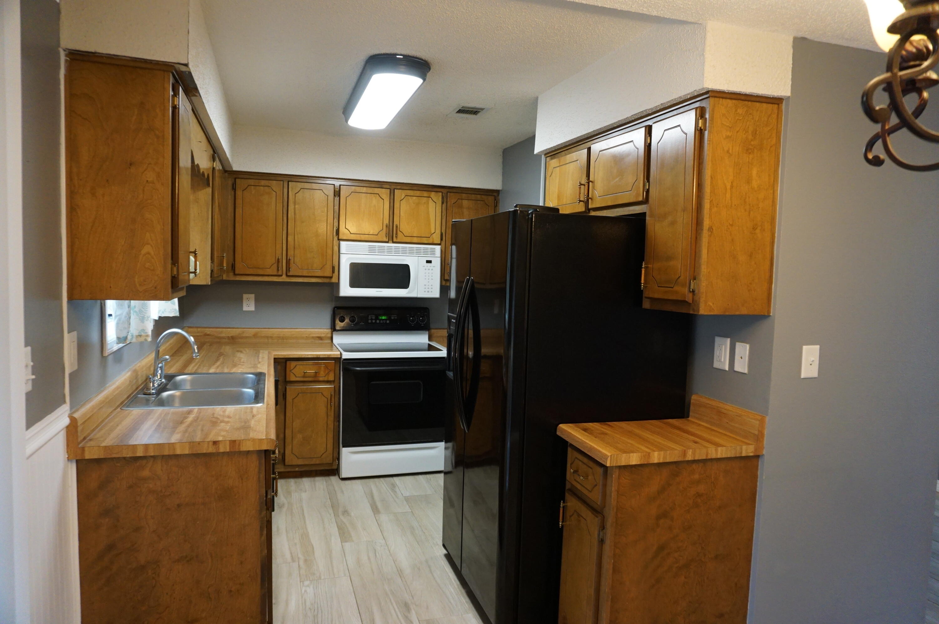 SHOAL WOOD ESTATES 1ST PH 1 - Residential Lease