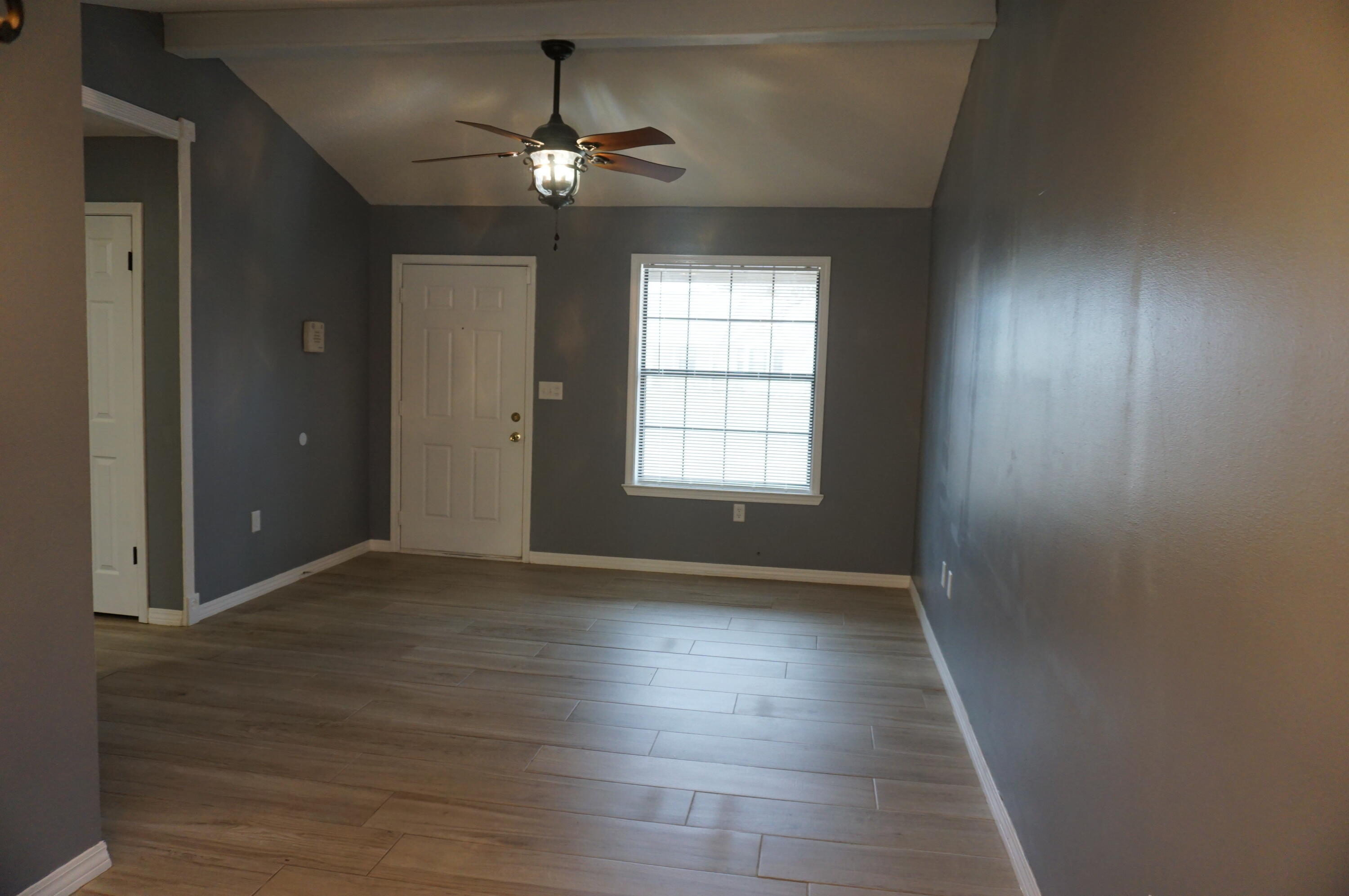 SHOAL WOOD ESTATES 1ST PH 1 - Residential Lease