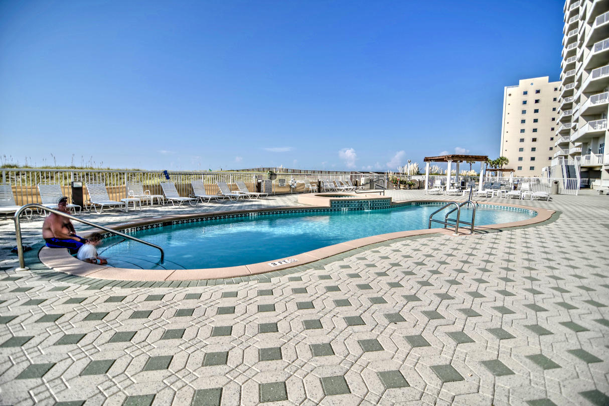 SUMMERWIND THE INN - Residential