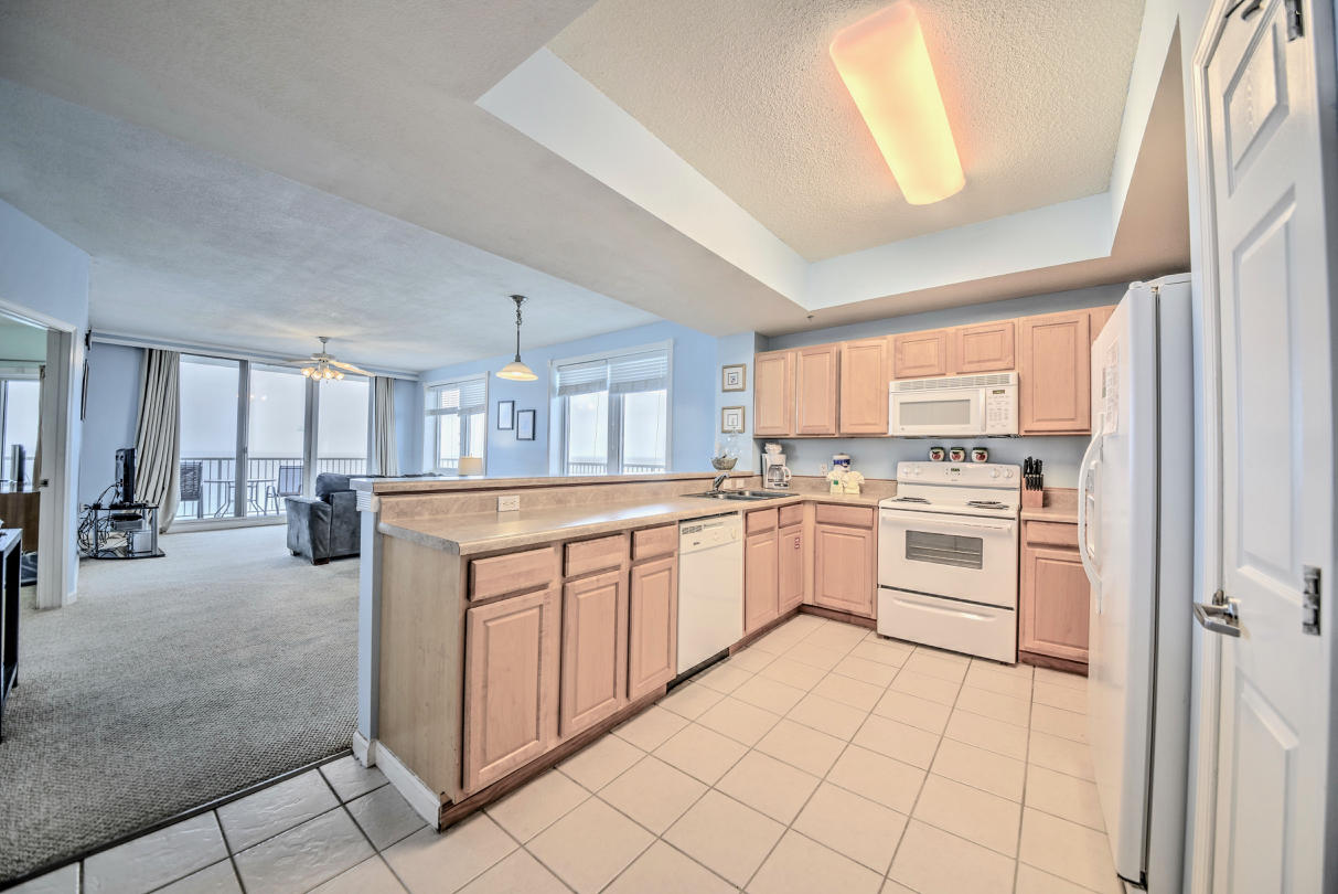 SUMMERWIND THE INN - Residential