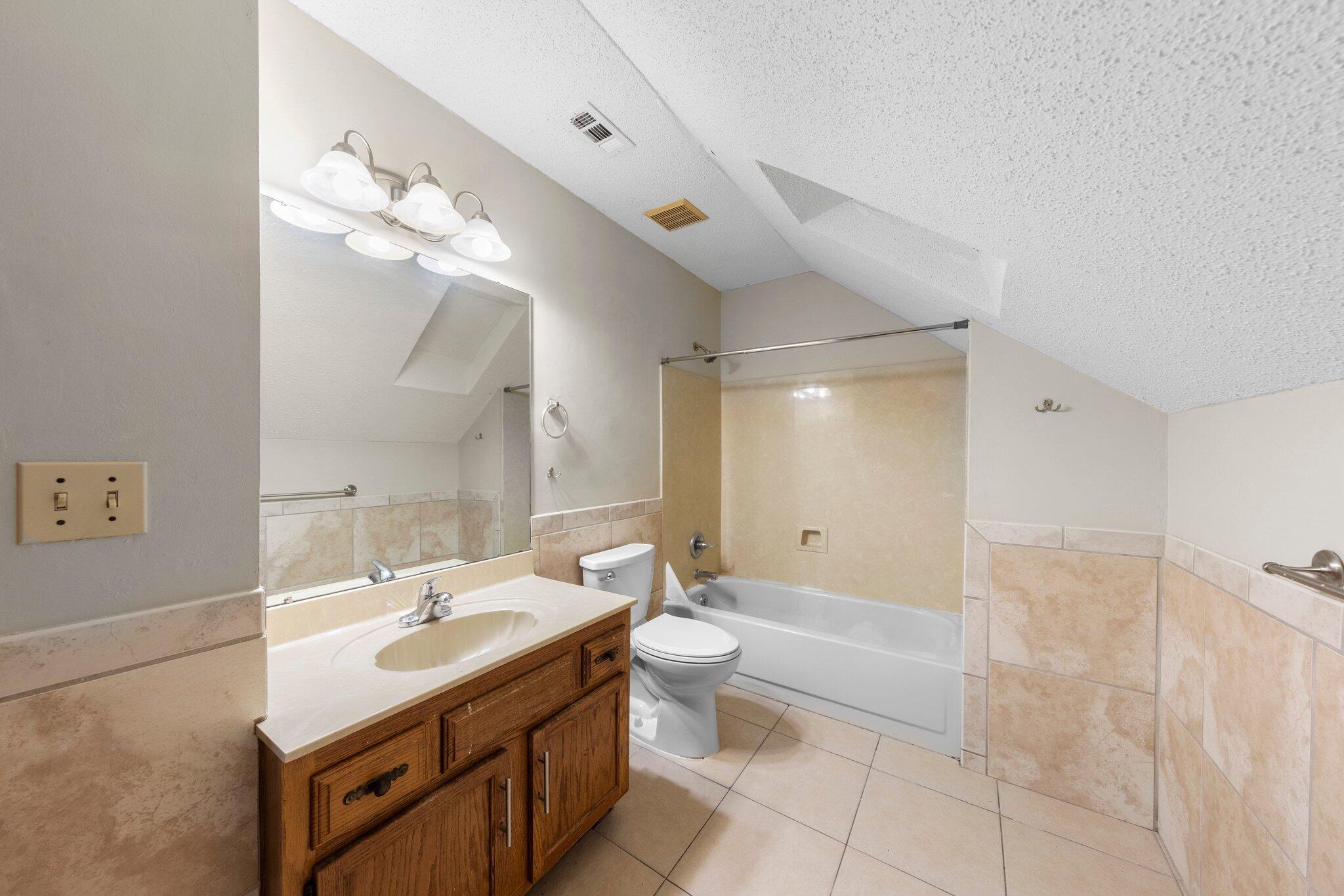 ST ANDREWS EAST BLUEWATER BAY - Residential Lease