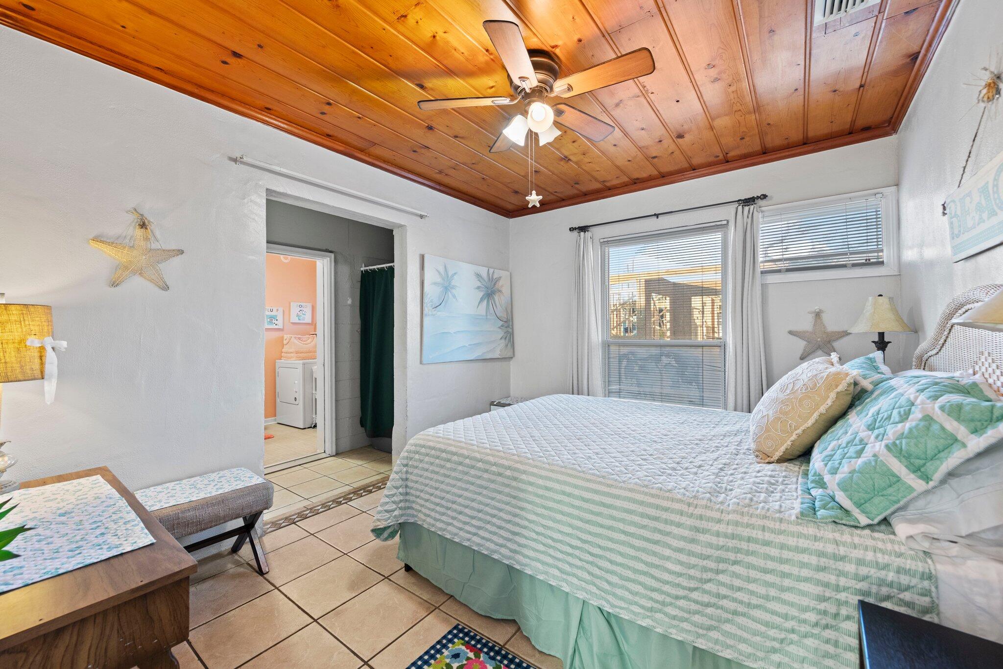 EL CENTRO BEACH - Residential