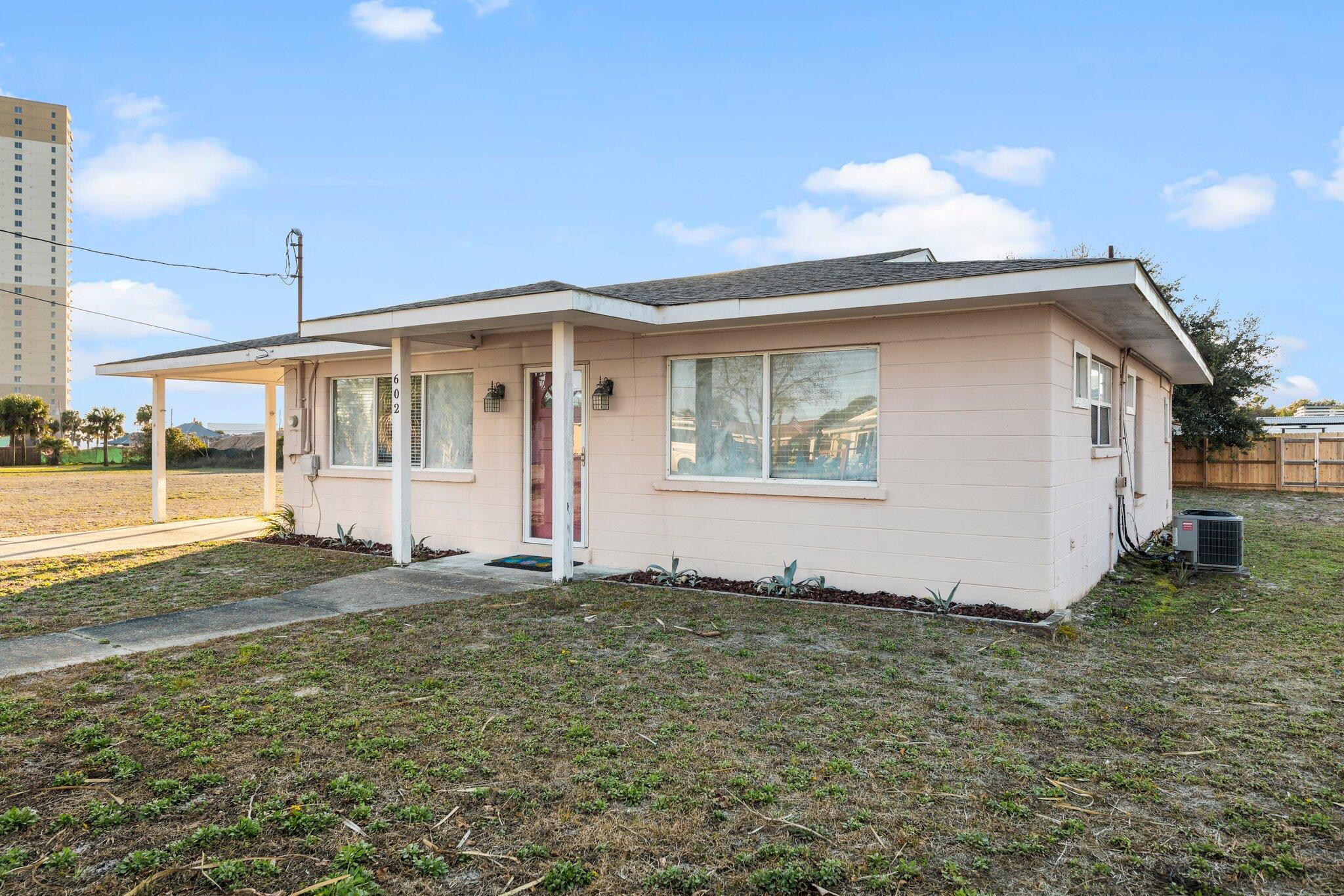 EL CENTRO BEACH - Residential