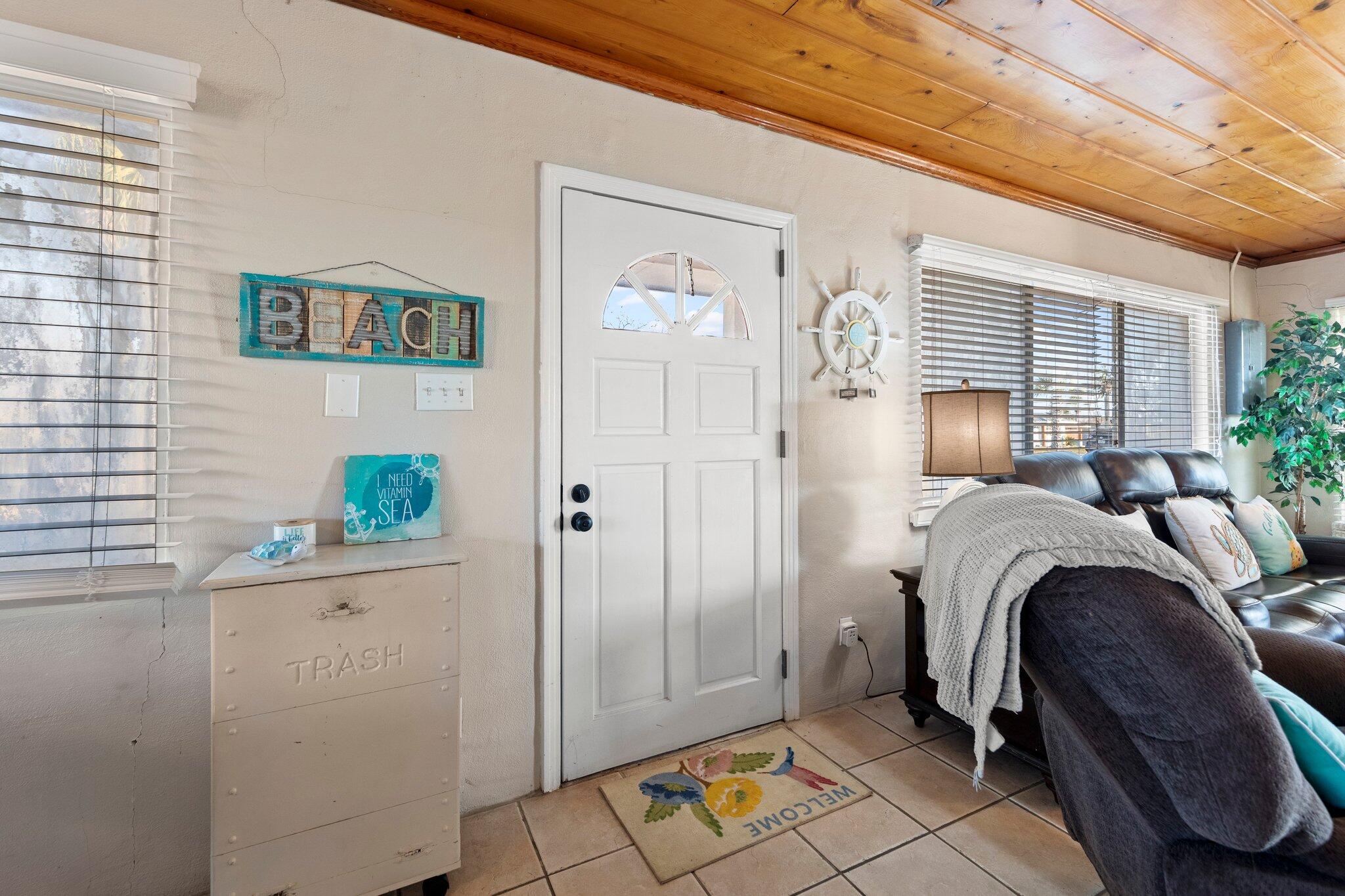 EL CENTRO BEACH - Residential