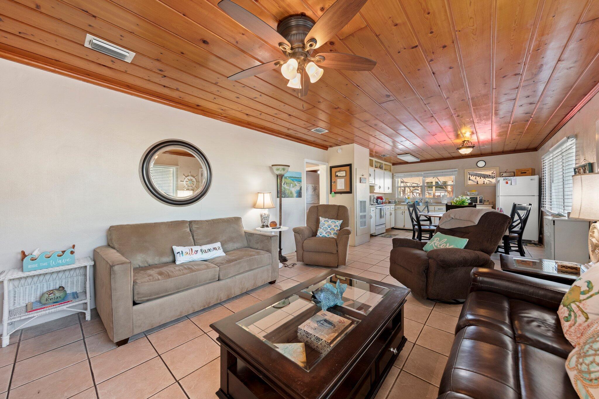 EL CENTRO BEACH - Residential