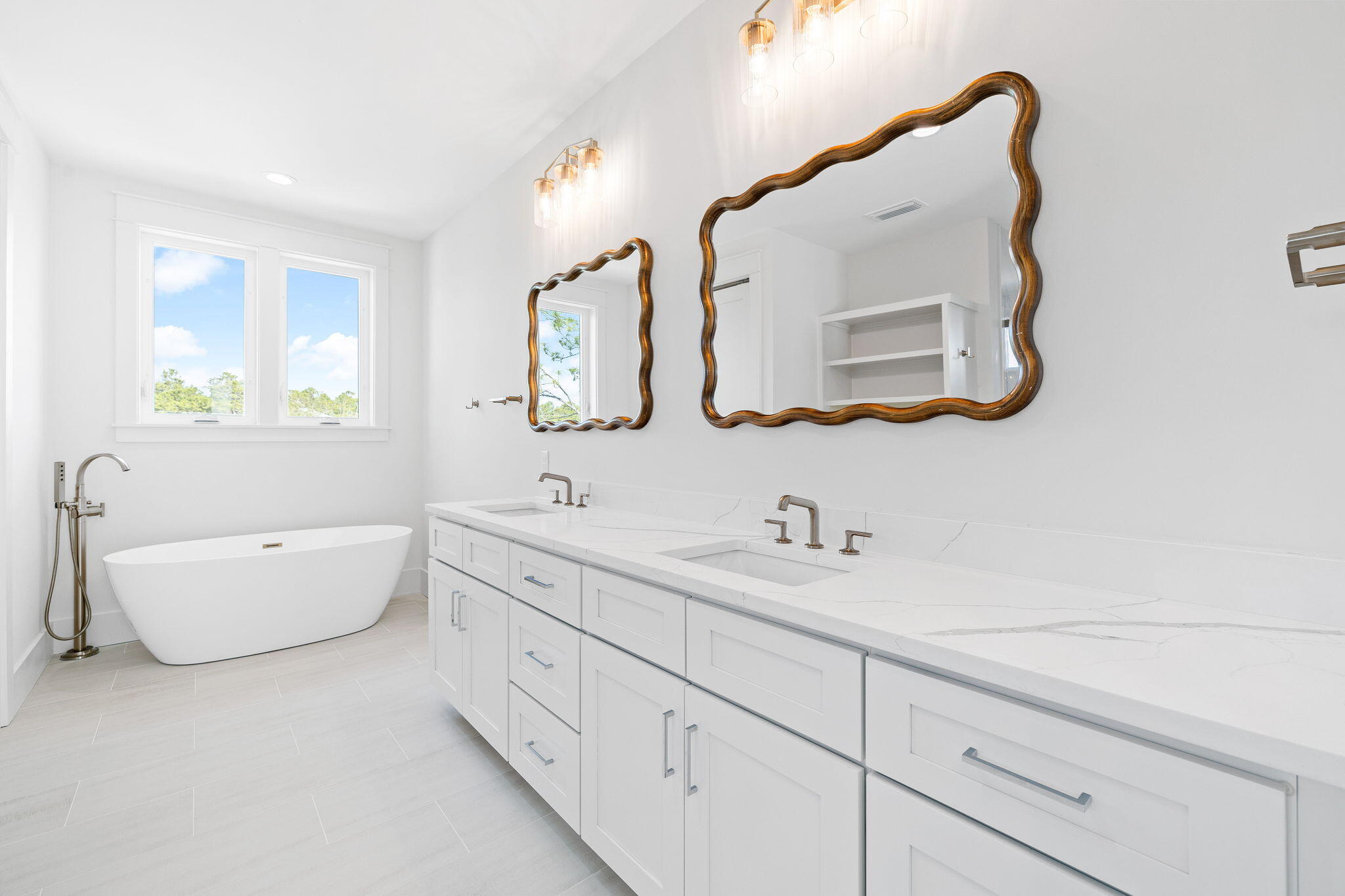 EASTERN LAKE S/D - Residential
