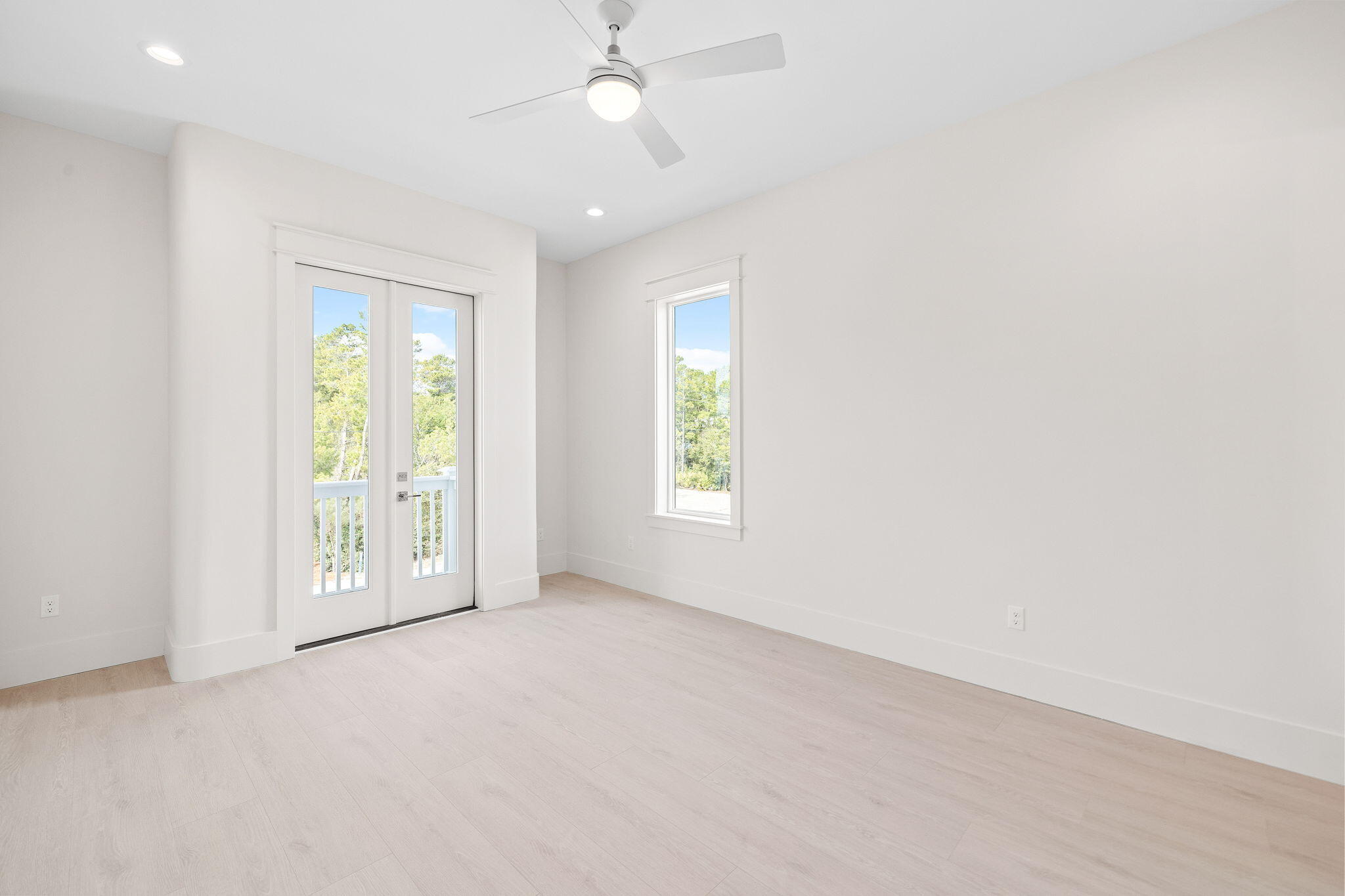 EASTERN LAKE S/D - Residential