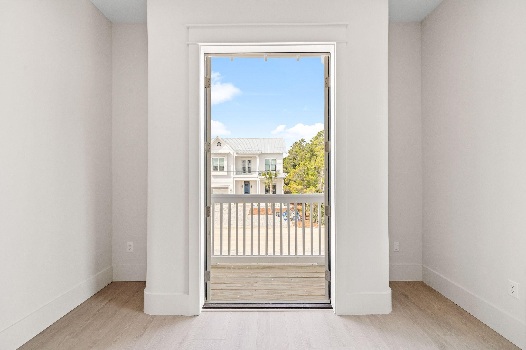 EASTERN LAKE S/D - Residential