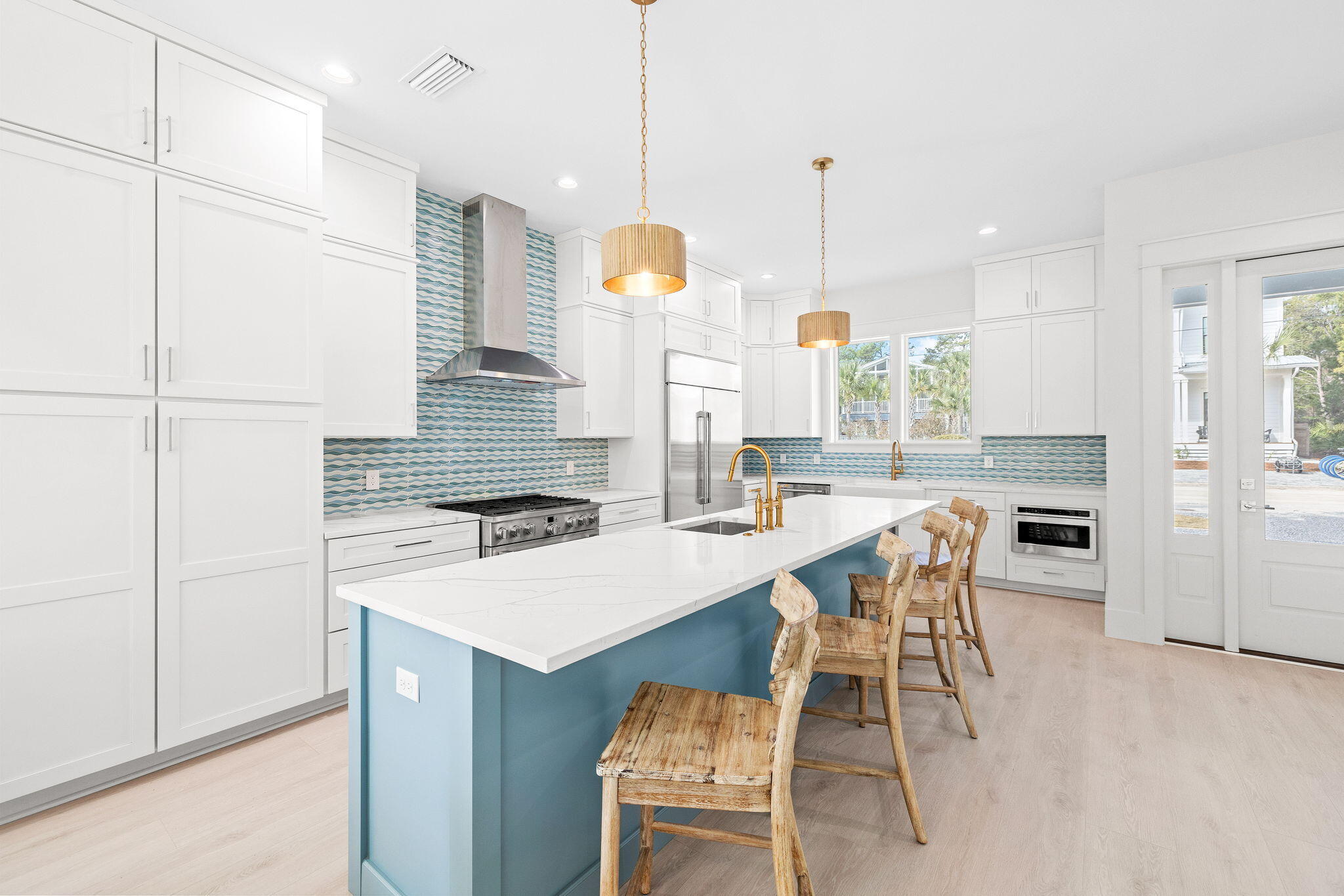 EASTERN LAKE S/D - Residential