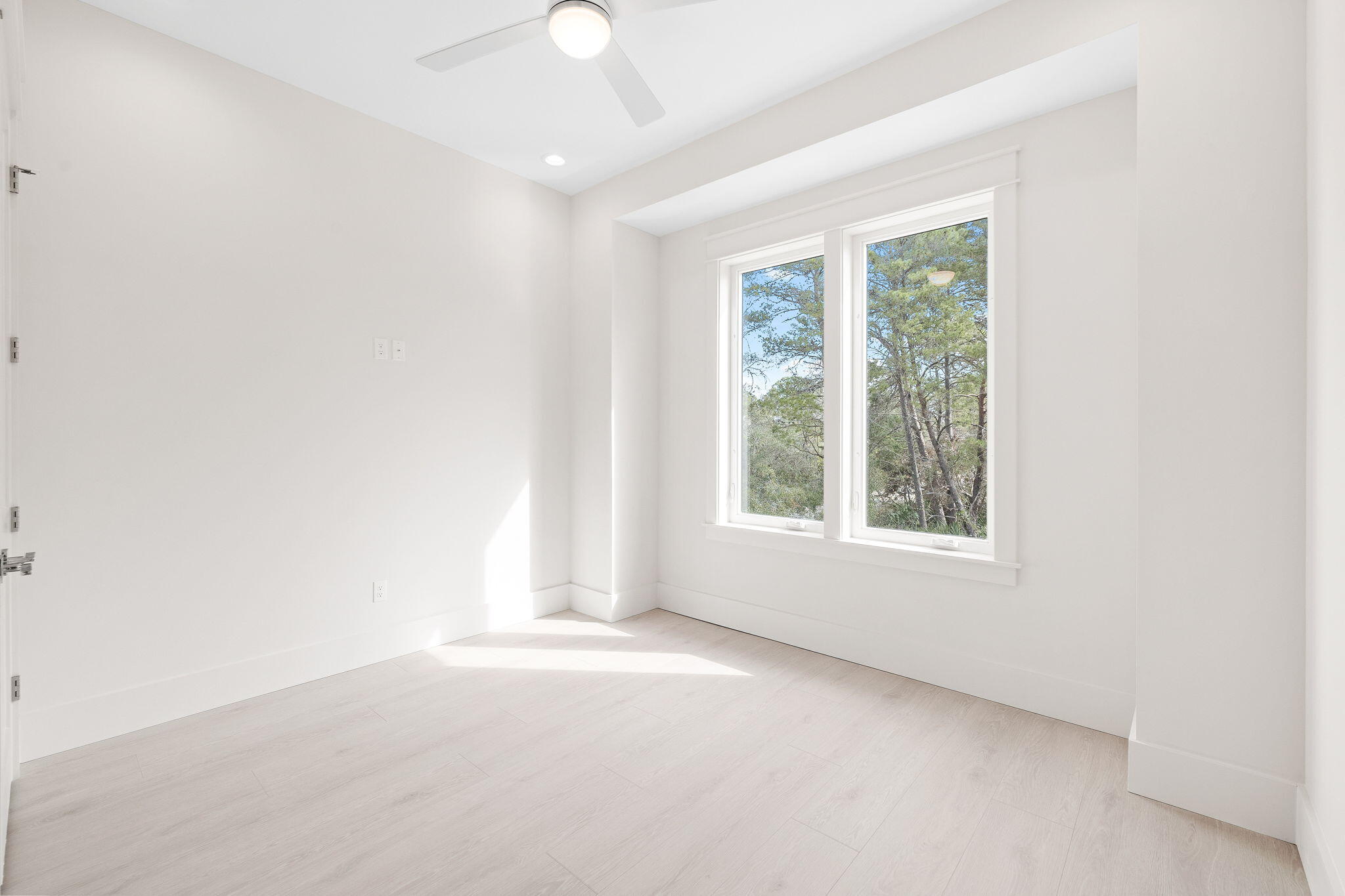 EASTERN LAKE S/D - Residential