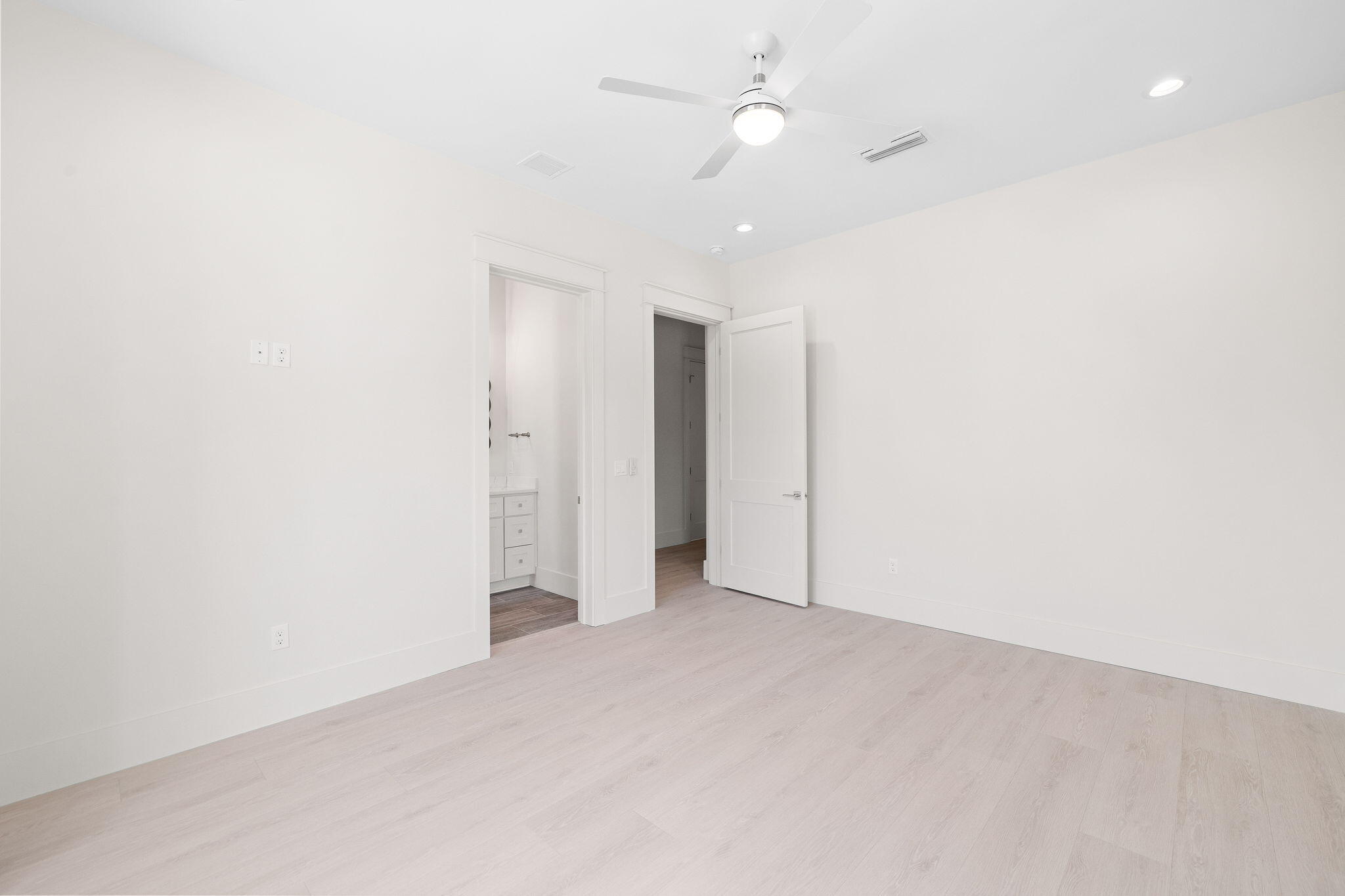 EASTERN LAKE S/D - Residential