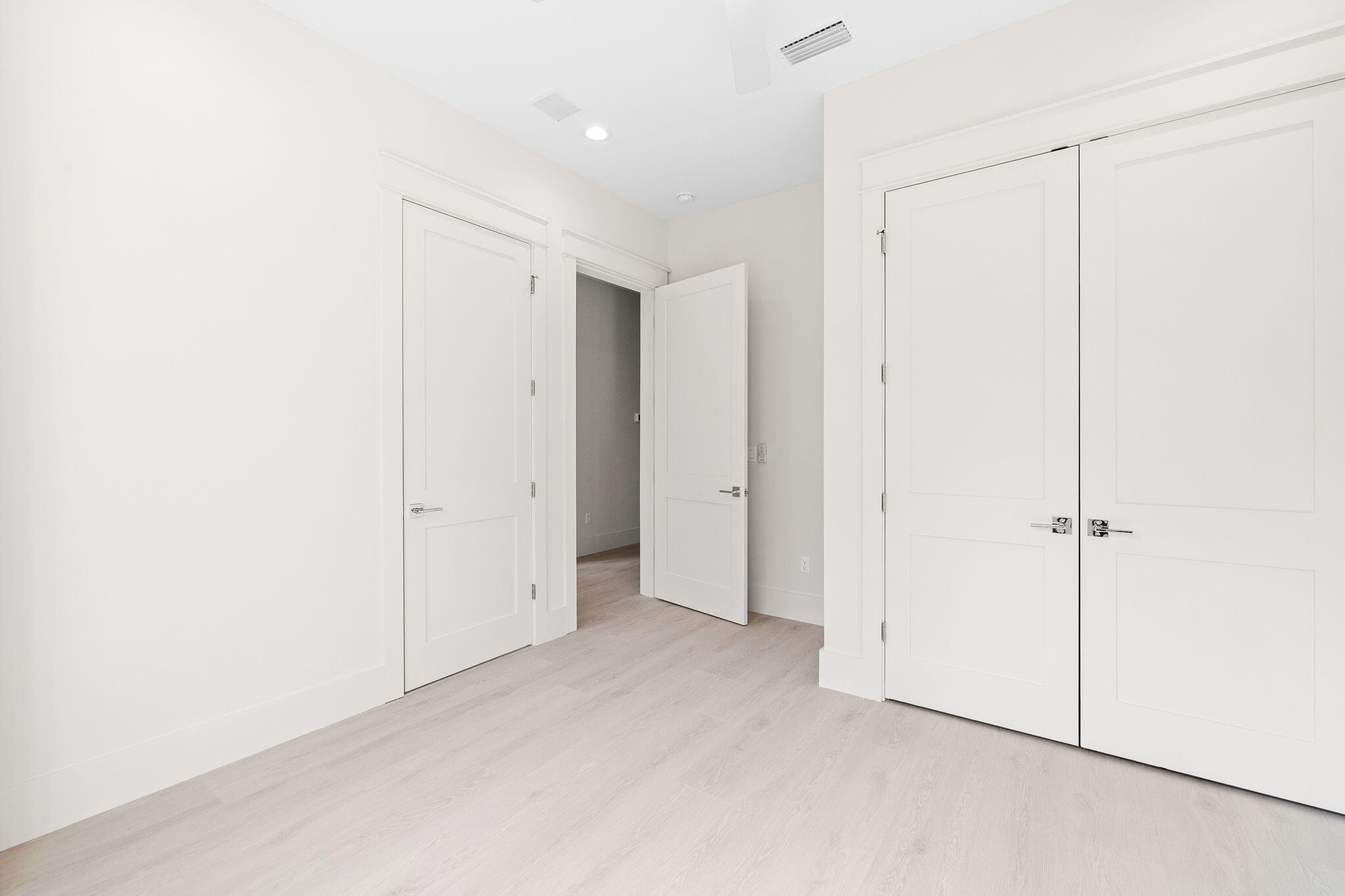 EASTERN LAKE S/D - Residential