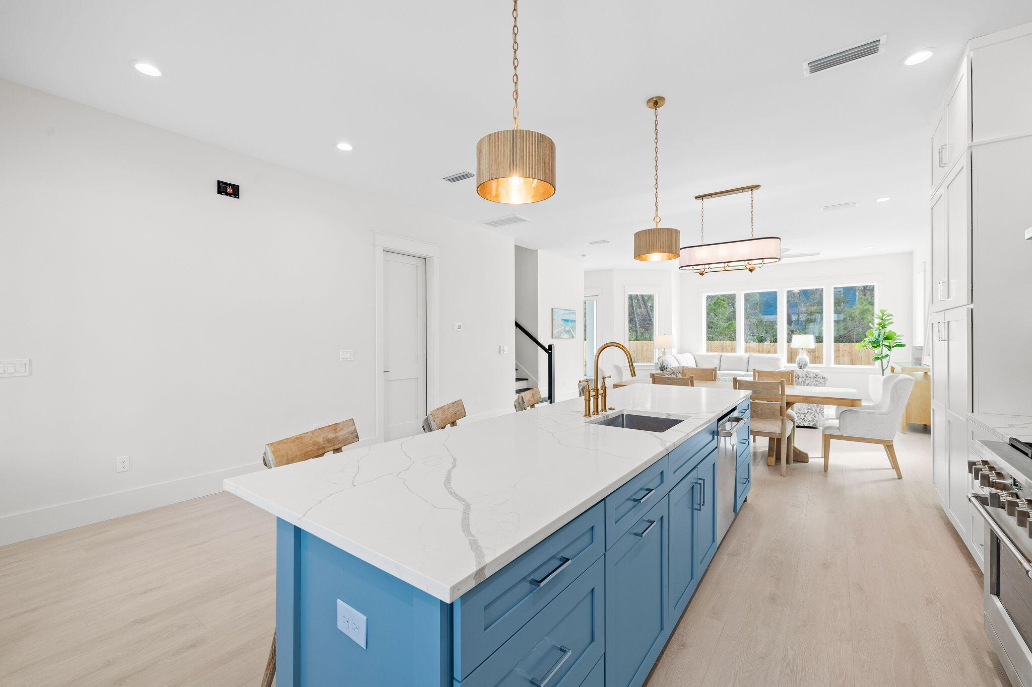 EASTERN LAKE S/D - Residential