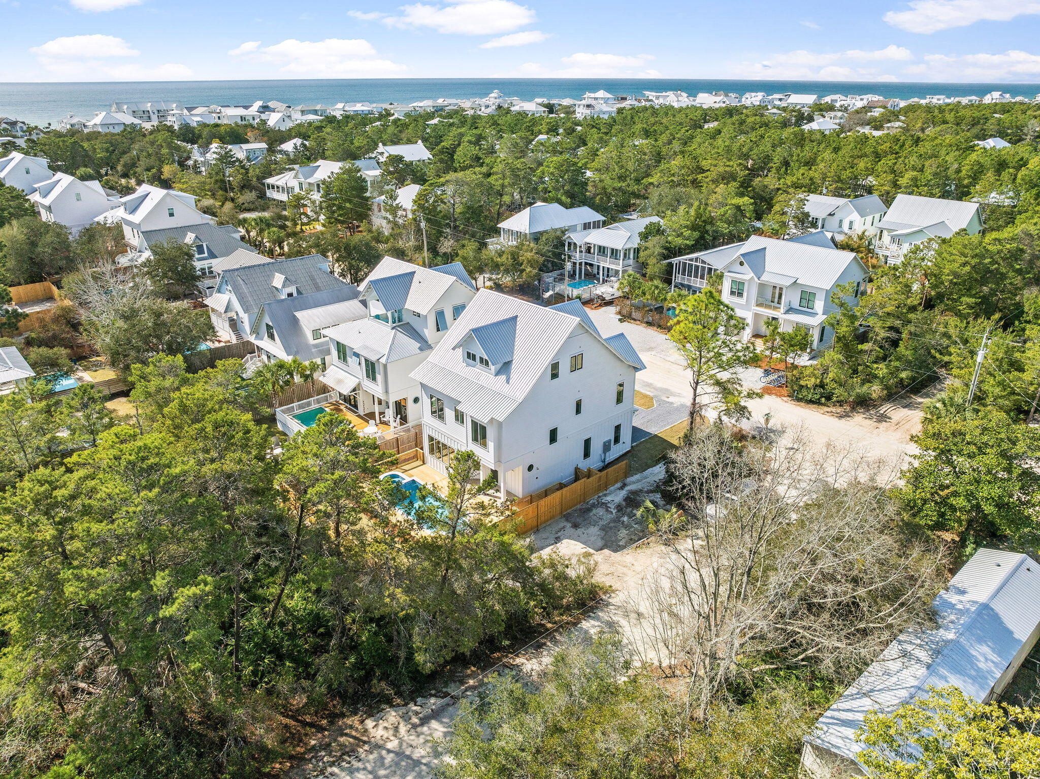 EASTERN LAKE S/D - Residential