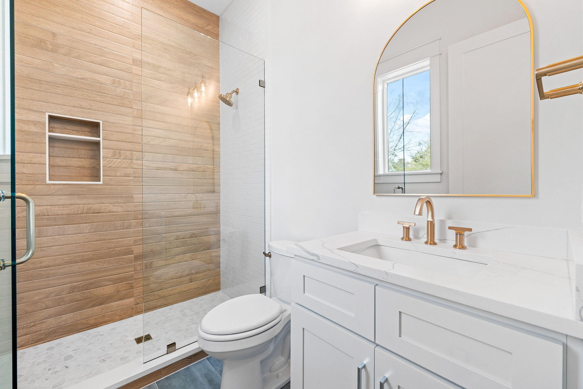 EASTERN LAKE S/D - Residential