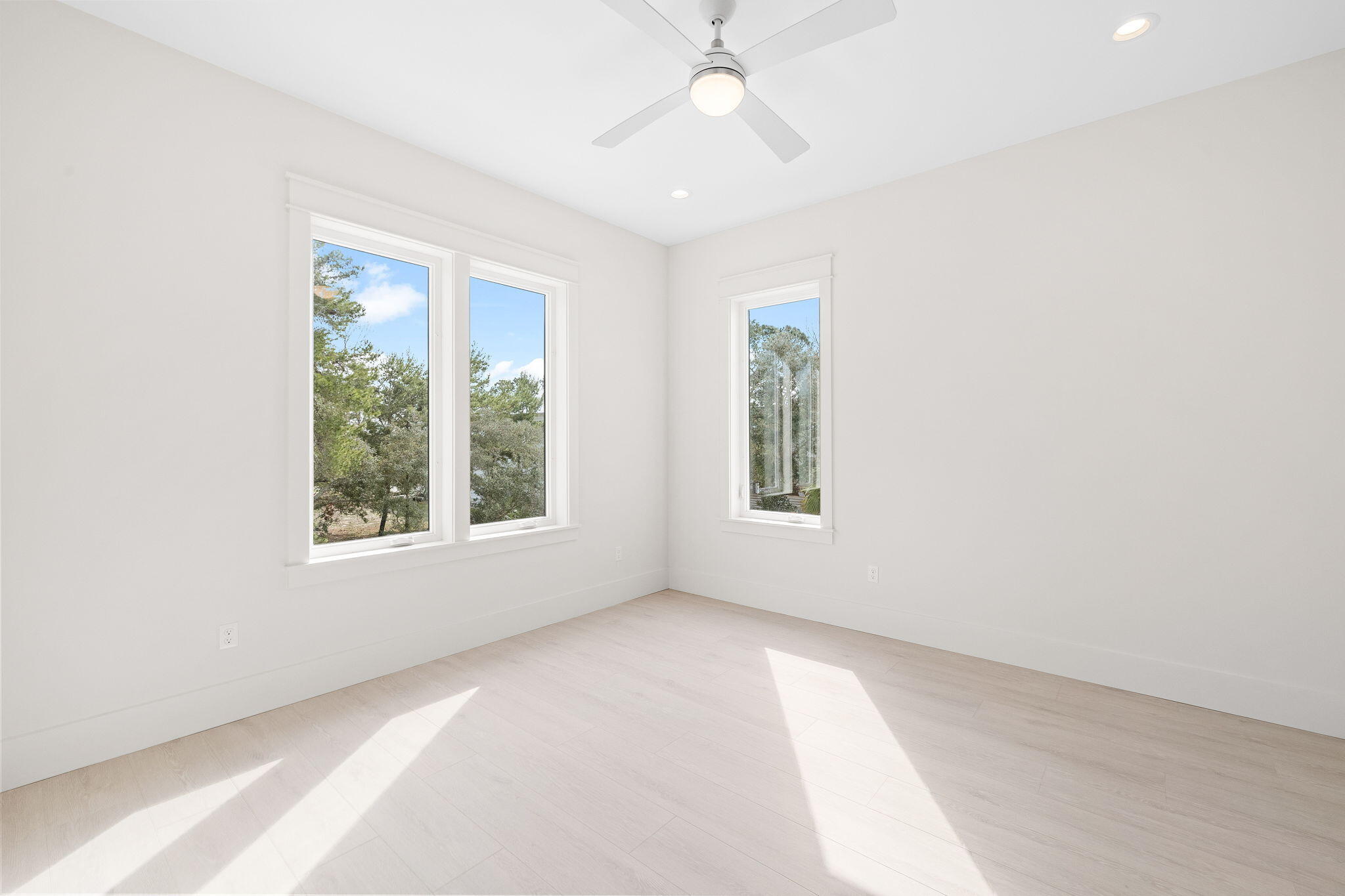 EASTERN LAKE S/D - Residential