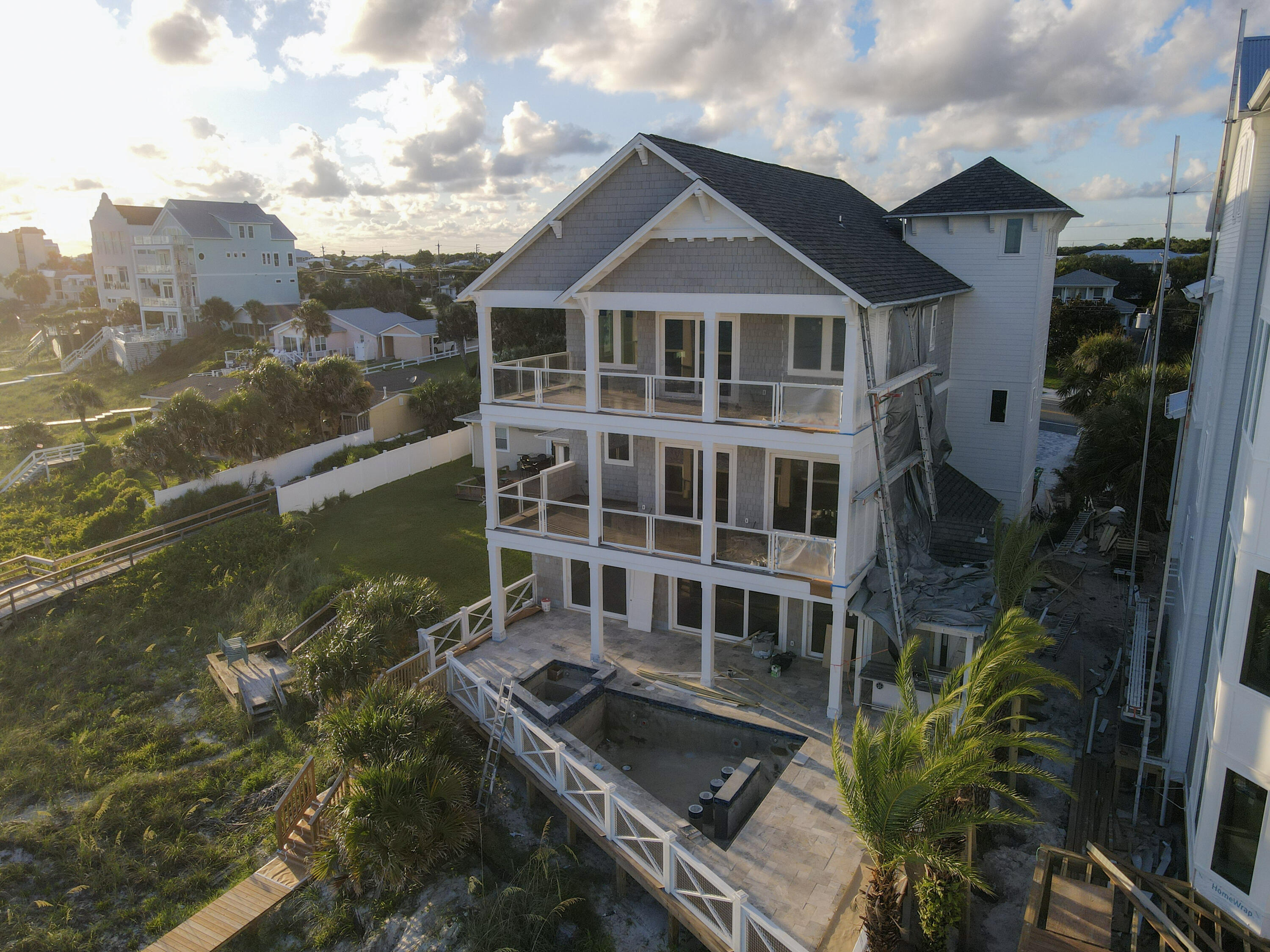 HOLLYWOOD BEACH - Residential