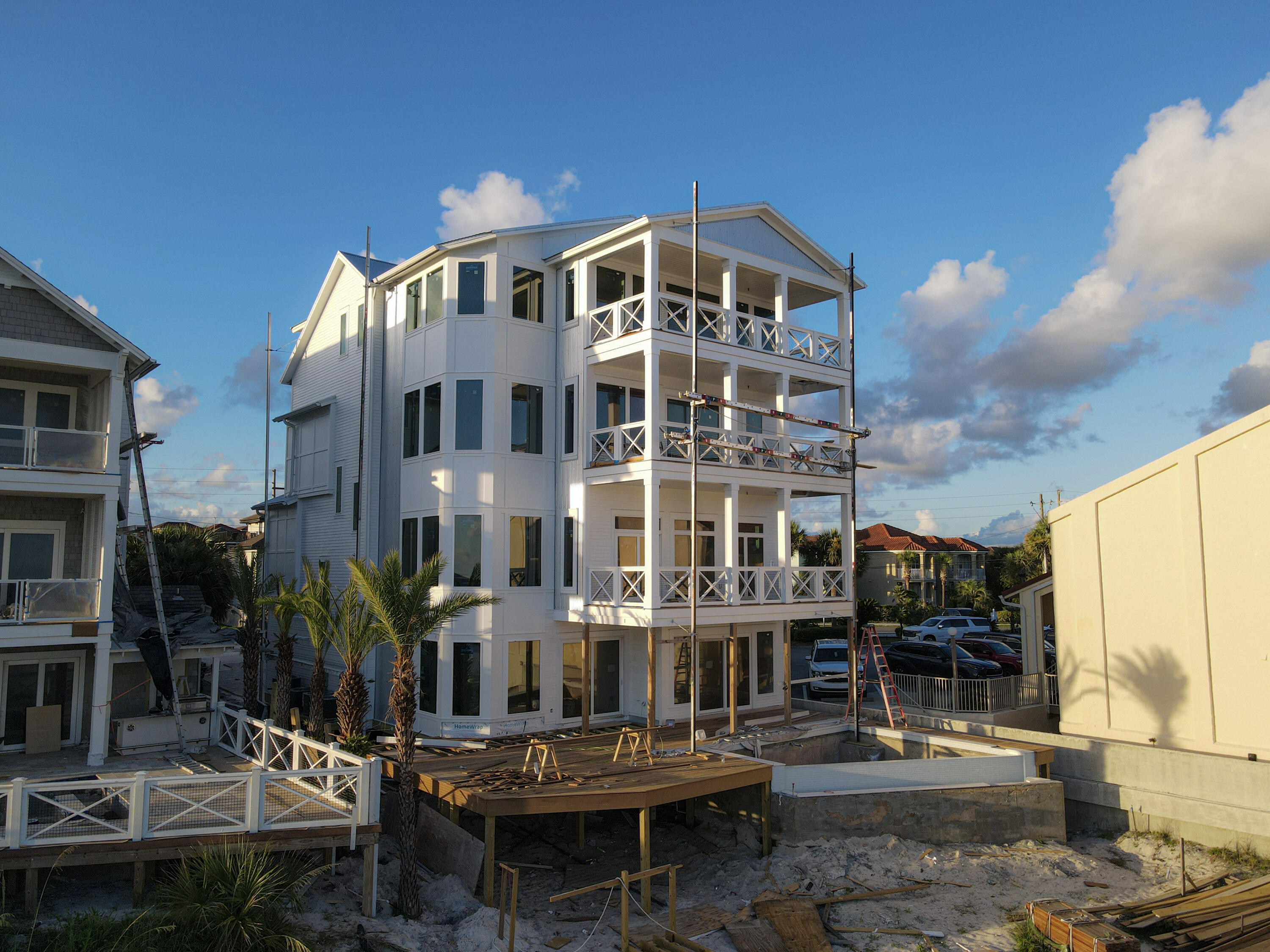 HOLLYWOOD BEACH - Residential