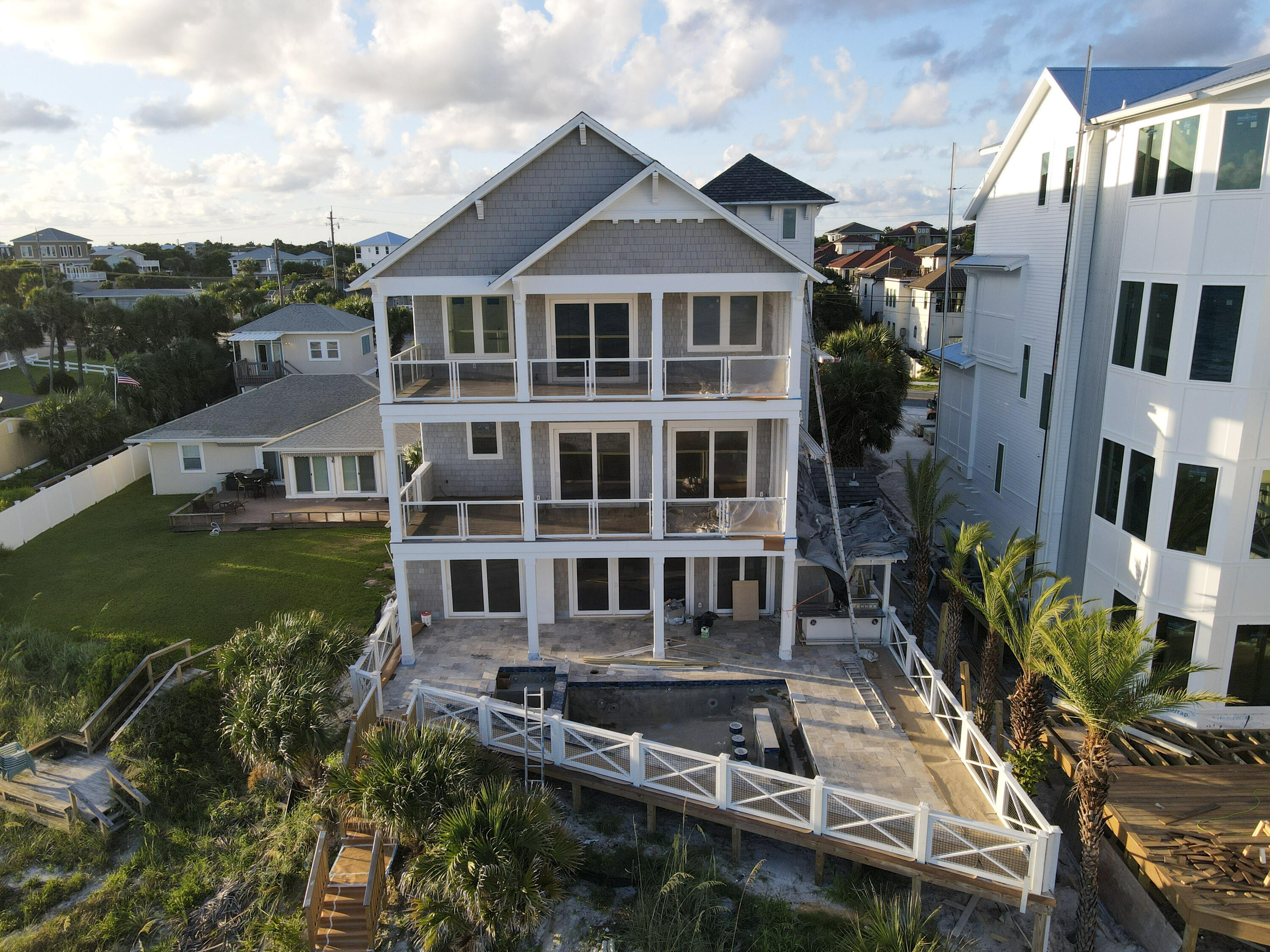 HOLLYWOOD BEACH - Residential