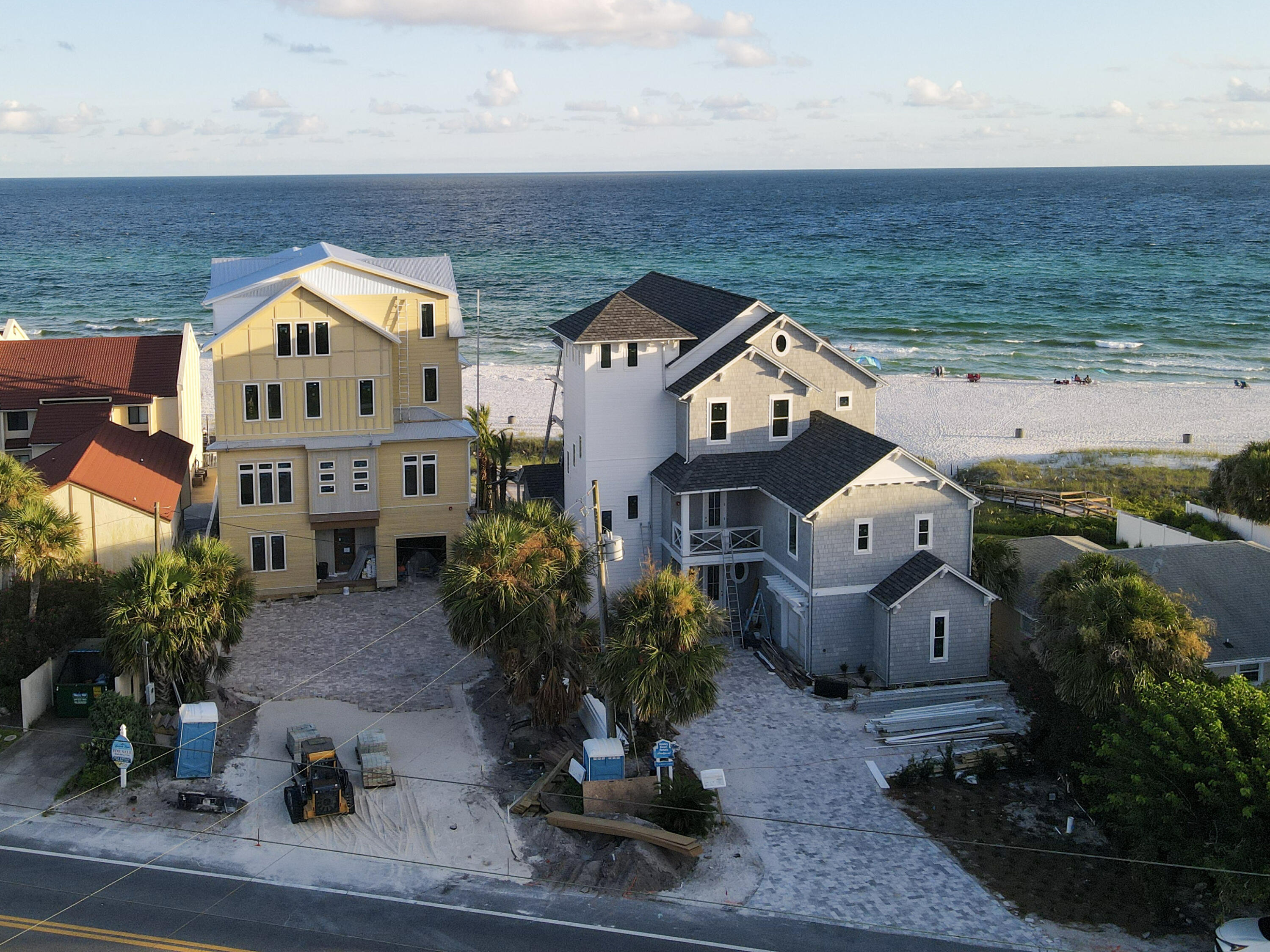 HOLLYWOOD BEACH - Residential