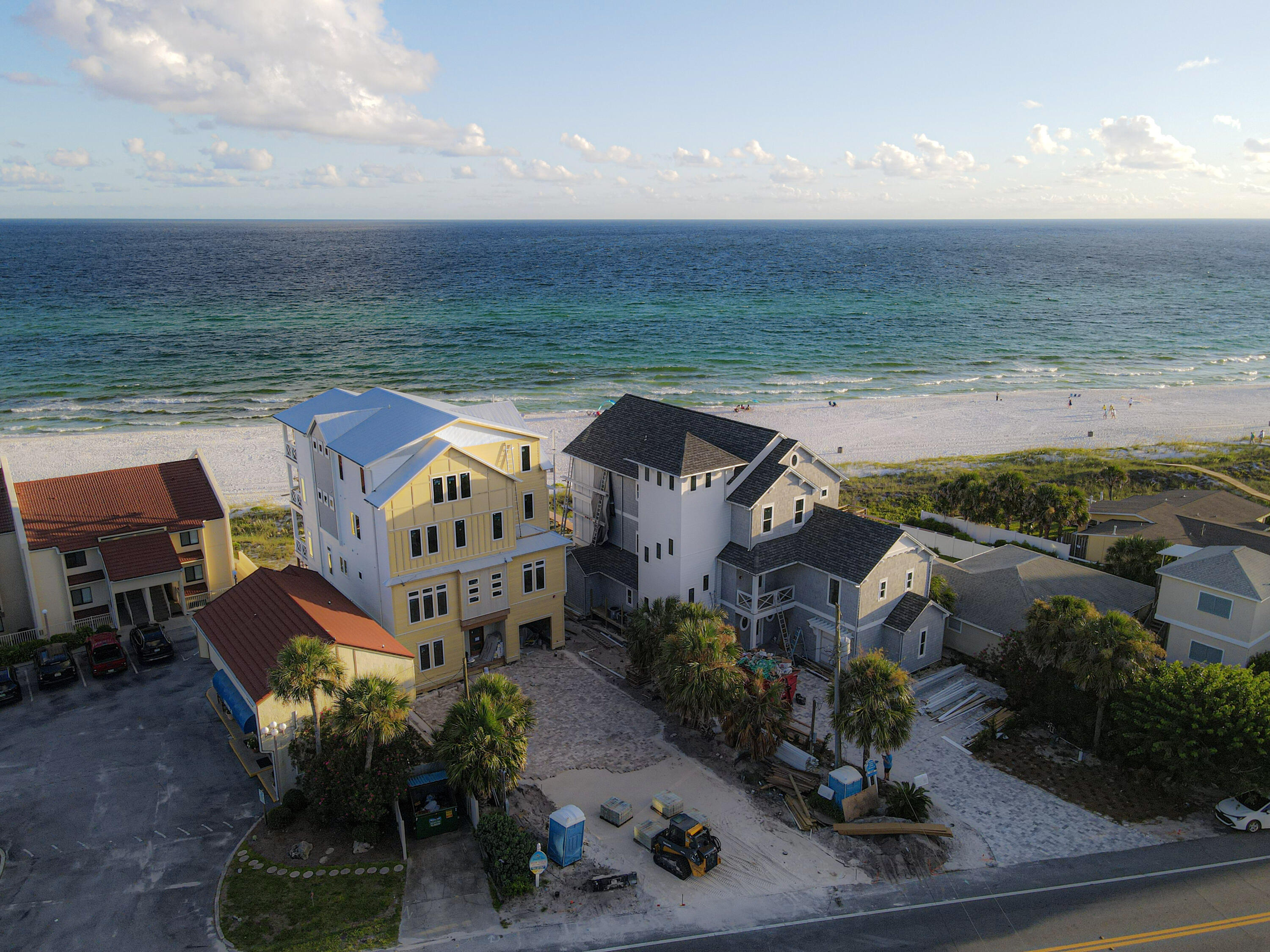 HOLLYWOOD BEACH - Residential