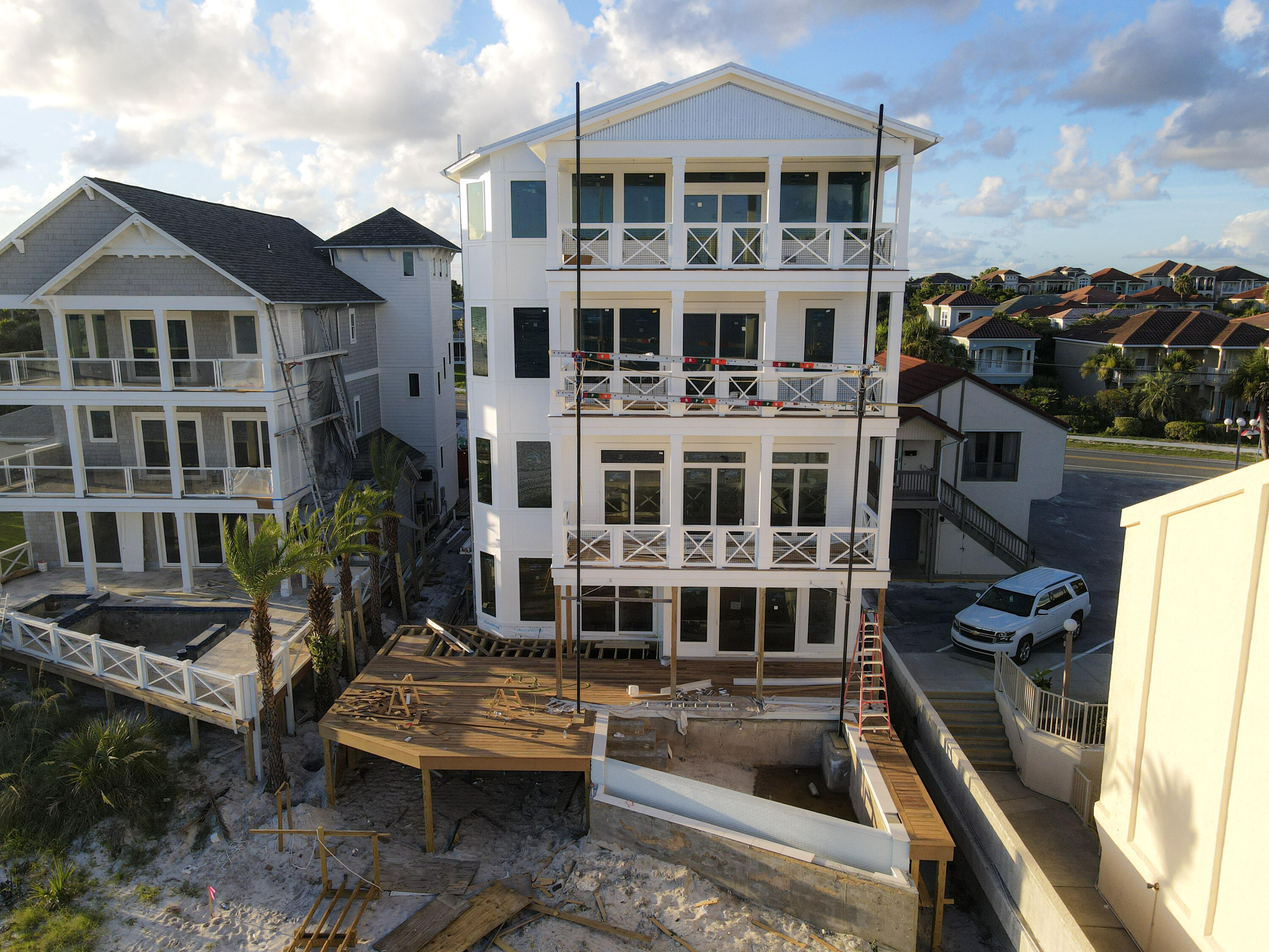 HOLLYWOOD BEACH - Residential