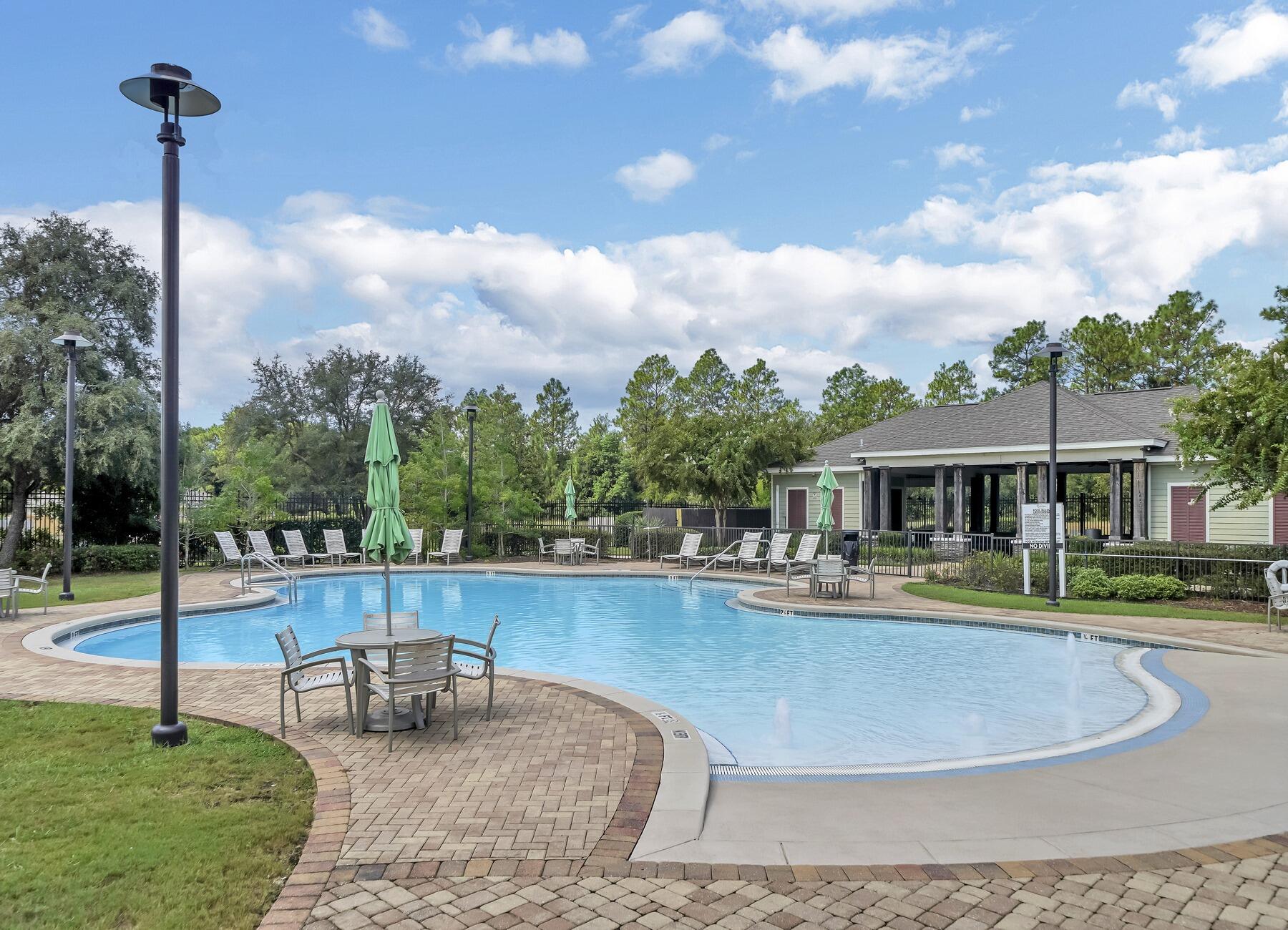 REDSTONE COMMONS - Residential Lease