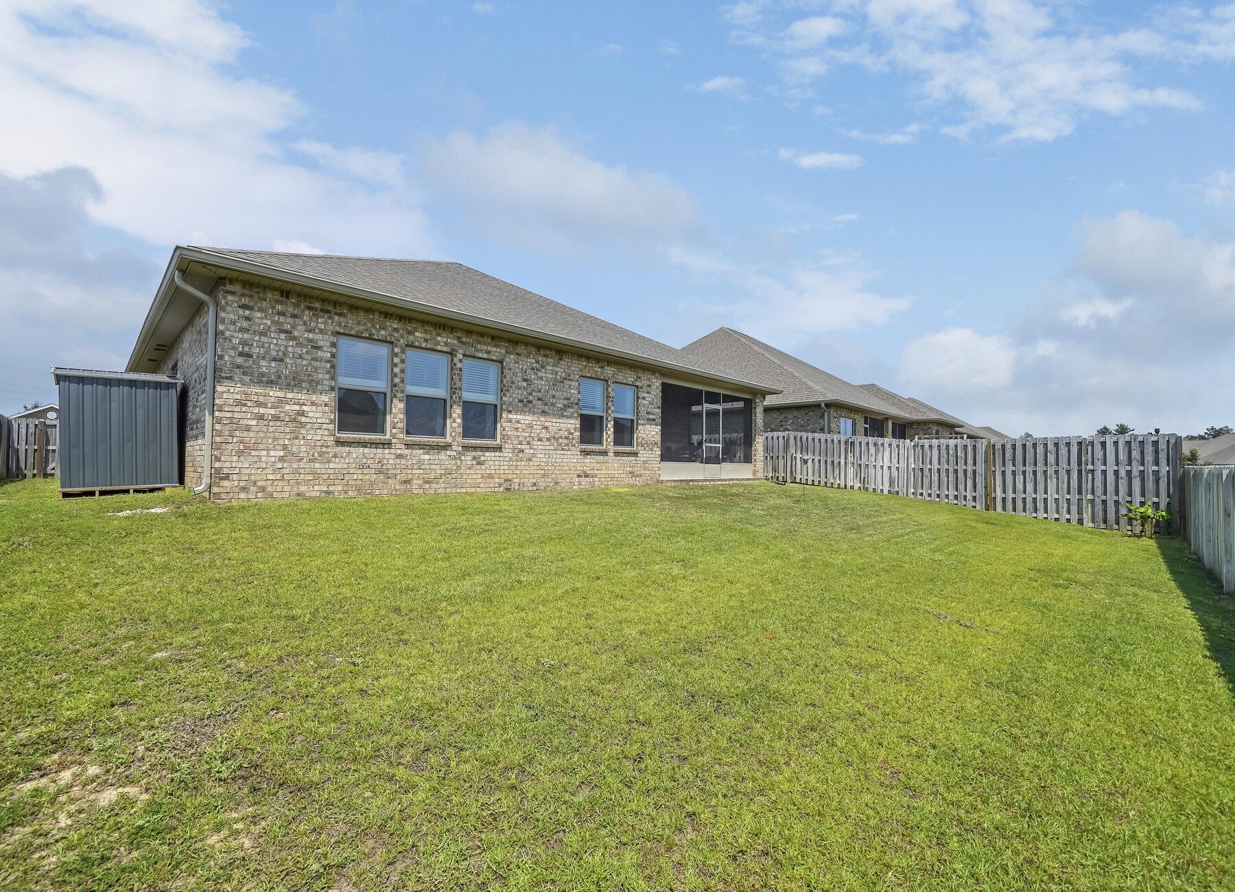 REDSTONE COMMONS - Residential Lease