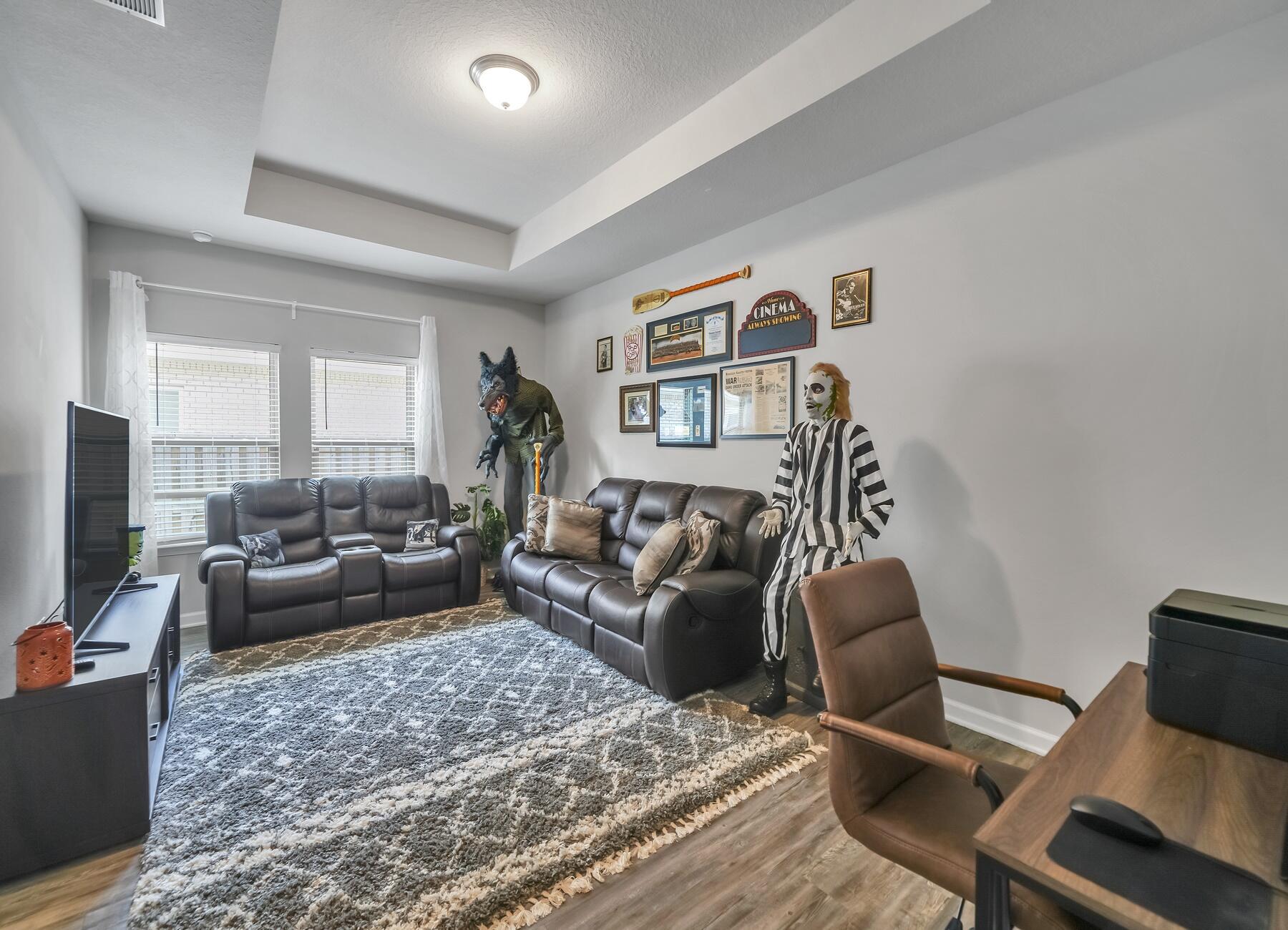 REDSTONE COMMONS - Residential Lease