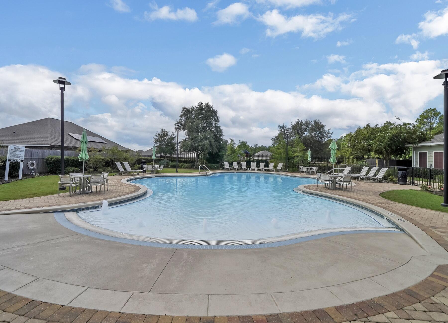 REDSTONE COMMONS - Residential Lease