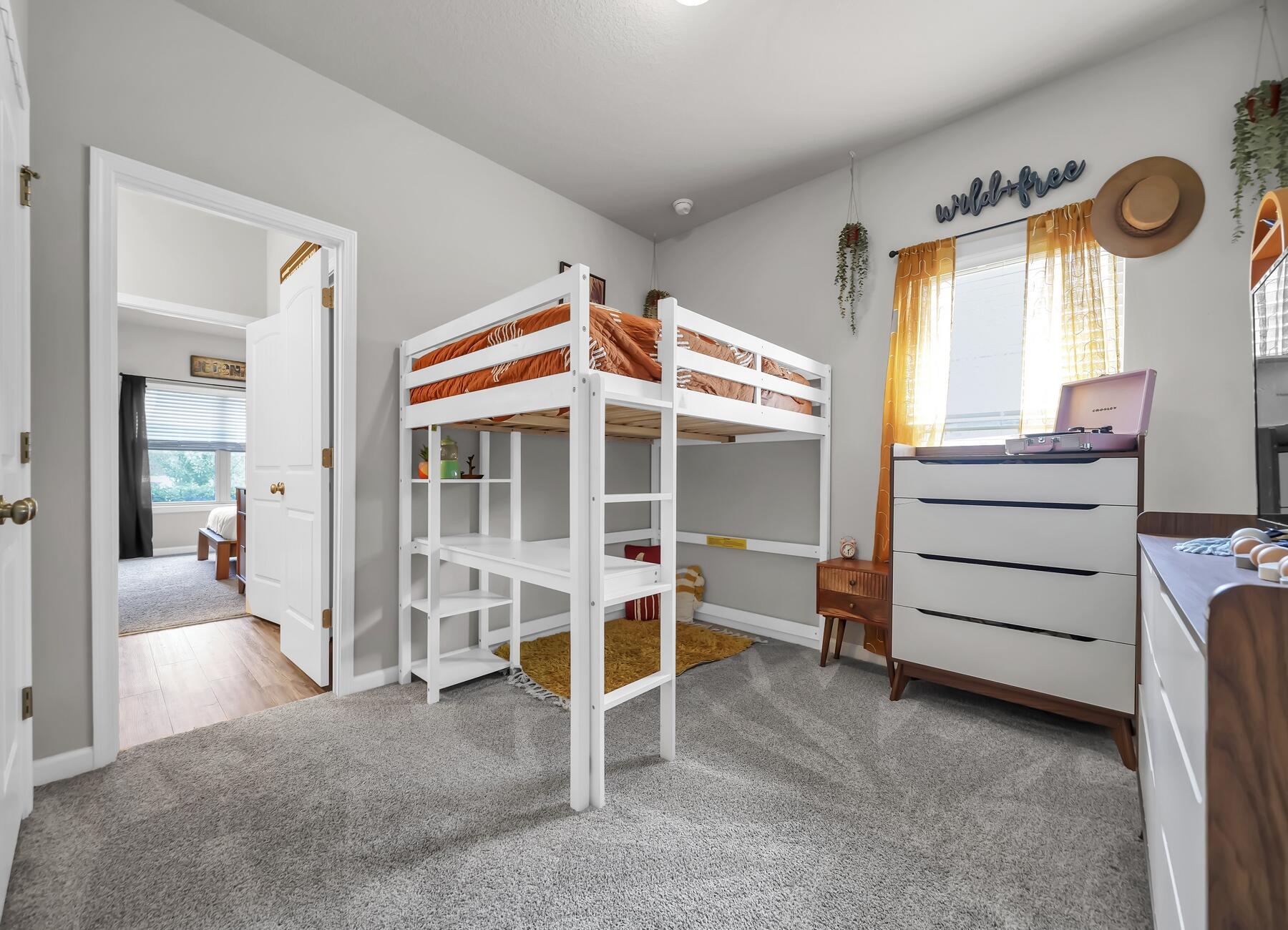 REDSTONE COMMONS - Residential Lease