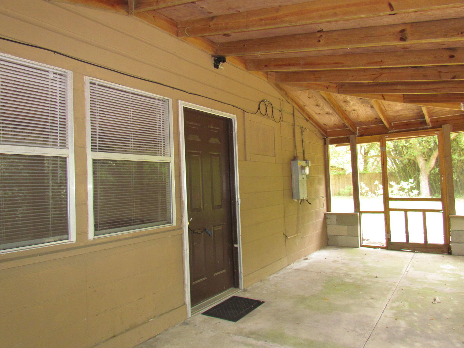 NO RECORDED SUBDIVISION - Residential