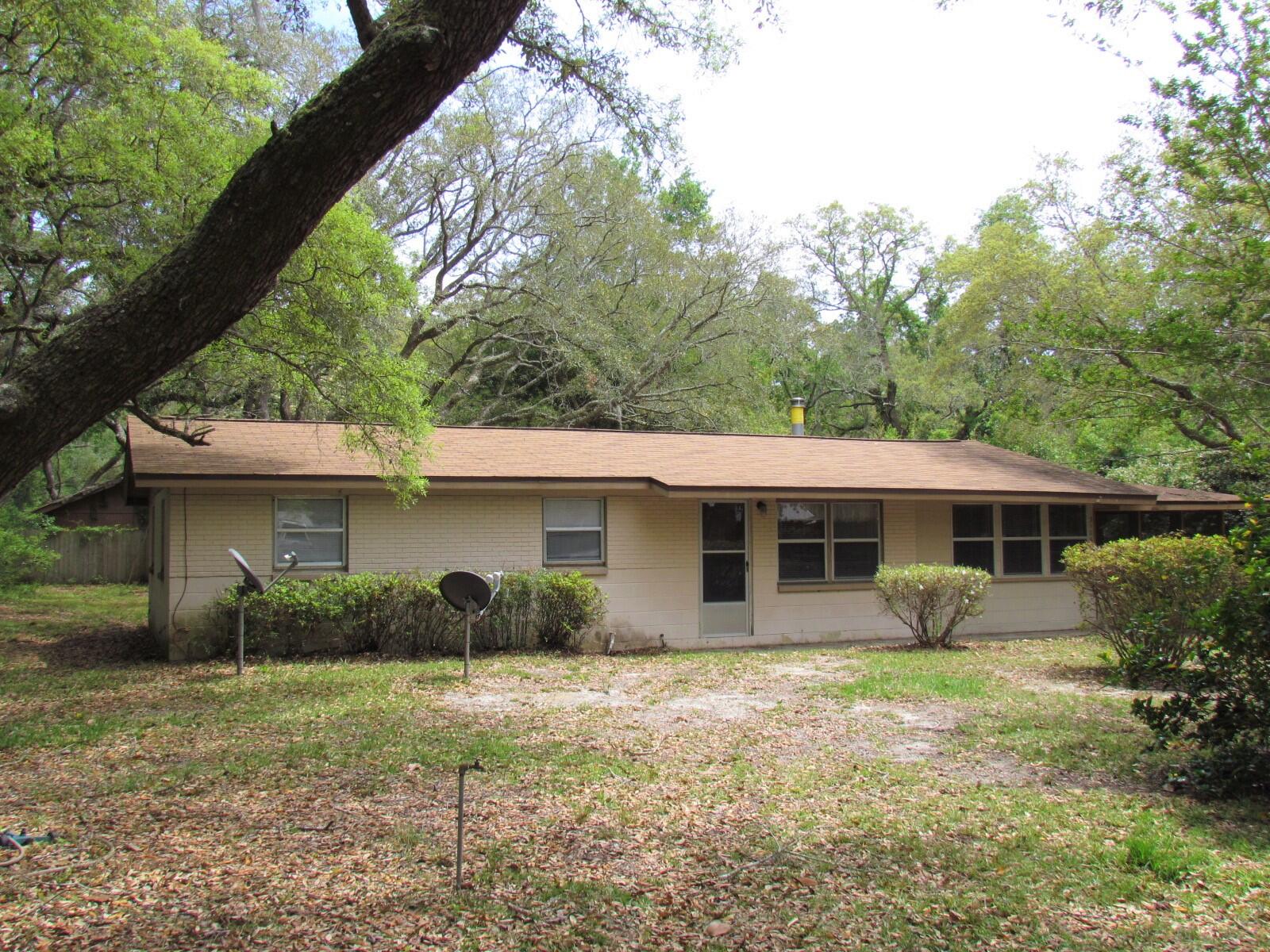 NO RECORDED SUBDIVISION - Residential