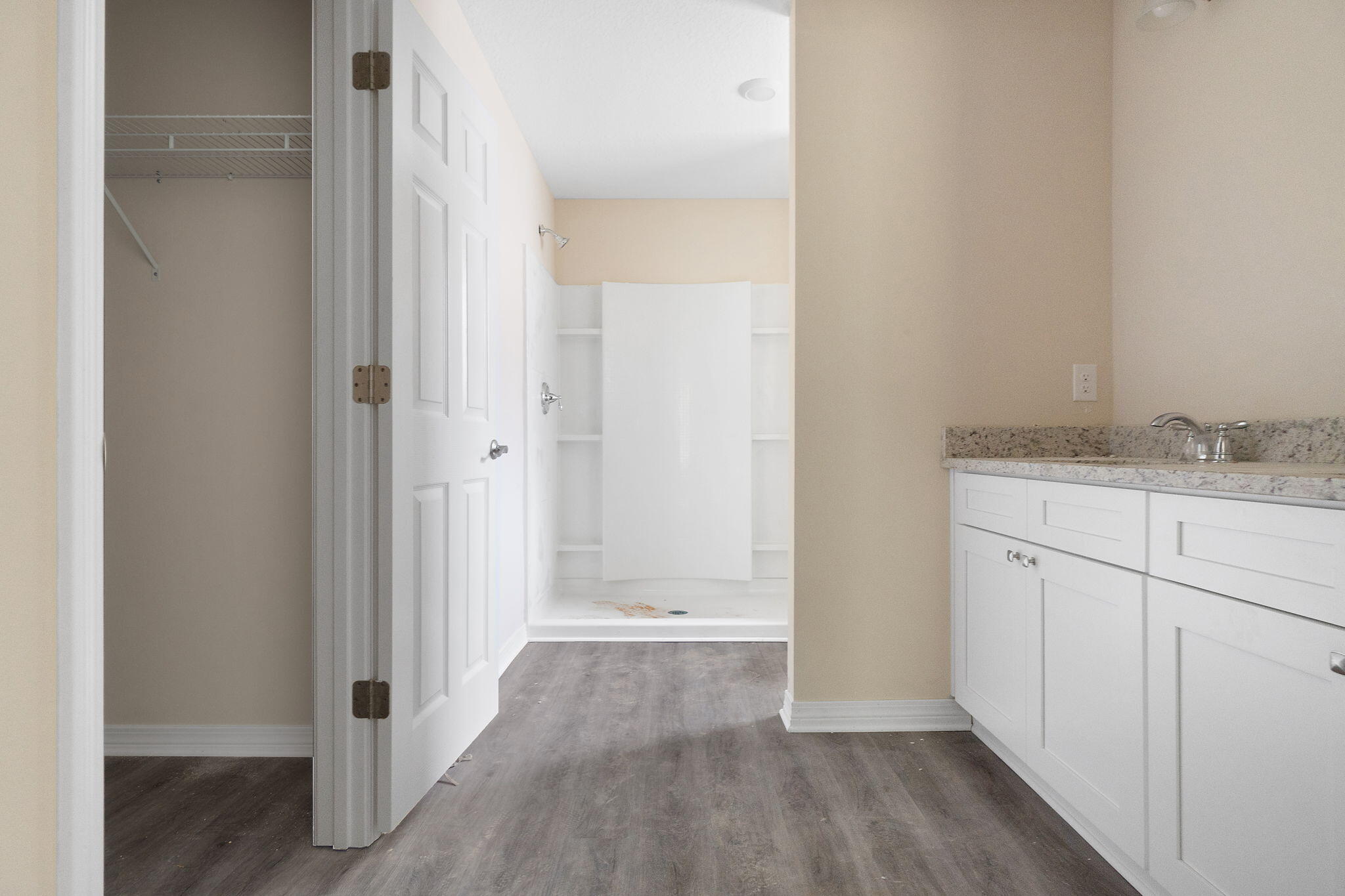 AVALON BEACH - Residential