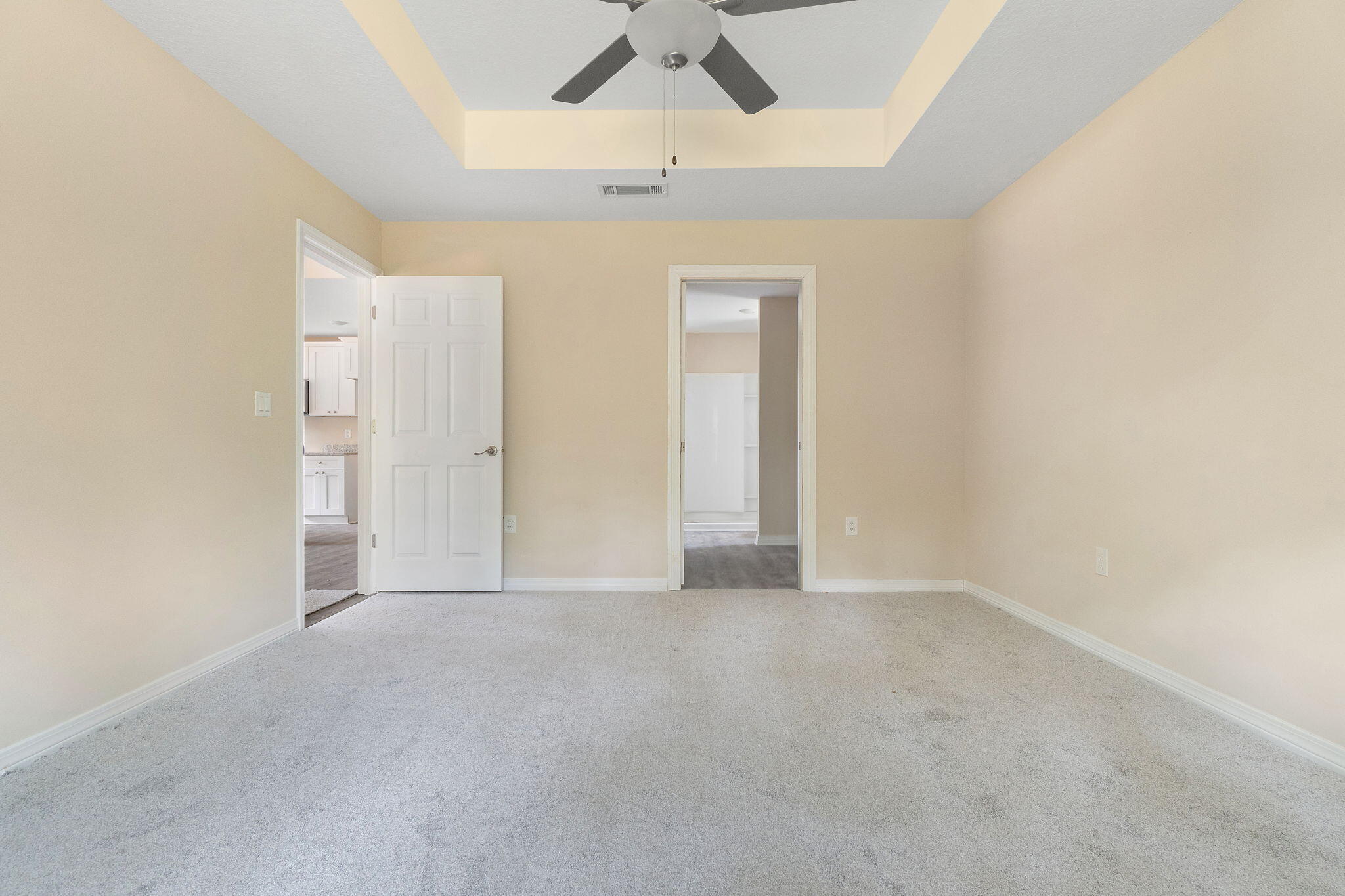 AVALON BEACH - Residential