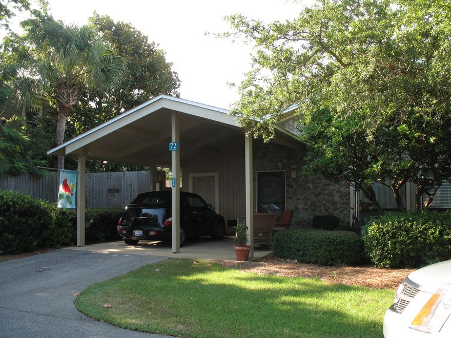 VERY ATTRACTIVE TOWNHOME LOCATED IN SEASCAPE'S TENNIS VILLAGE JUST STEPS FROM TENNIS COURTS, PRO SHOP AND POOL. GATED COMMUNITY. BEAUTIFULLY LANDSCAPED FENCED COURTYARD. CARPORT WITH STORAGE PLUS UTILITY BUILDING INSIDE COURTYARD. JUST A SHORT STROLL TO GULF BEACHES. APPLIANCE AGE: STOVE/2 MONTHS, MICROWAVE/2013, DISHWASHER/2013, FRIG/2010, WASHER & DRYER/2013, WATER HEATER/2007, AC-HEAT/2013. BATHROOMS REMODELED/PLUMBING COPPER WIRES. INSIDE DOORS CHANGED TO 6 PANEL DOORS IN 2013. FRT DOOR/STORAGE DOOR/ FRENCH DOORS-FIBERGLASS. ENJOY ALL OF SEASCAPE'S MANY AMENITIES: GATED COMMUNITY, 18 HOLE GOLF COURSE, FRESH WATER LAKES, TENNIS COURTS AND PRO SHOP, 5 POOLS, RV & BOAT STORAGE, DEEDED BEACH, CROSSWALK TO GULF, WHALE'S TAIL BEACH SIDE RESTAURANT. UNIT SOLD ''AS IS''. SOLD UNFURNISHED.