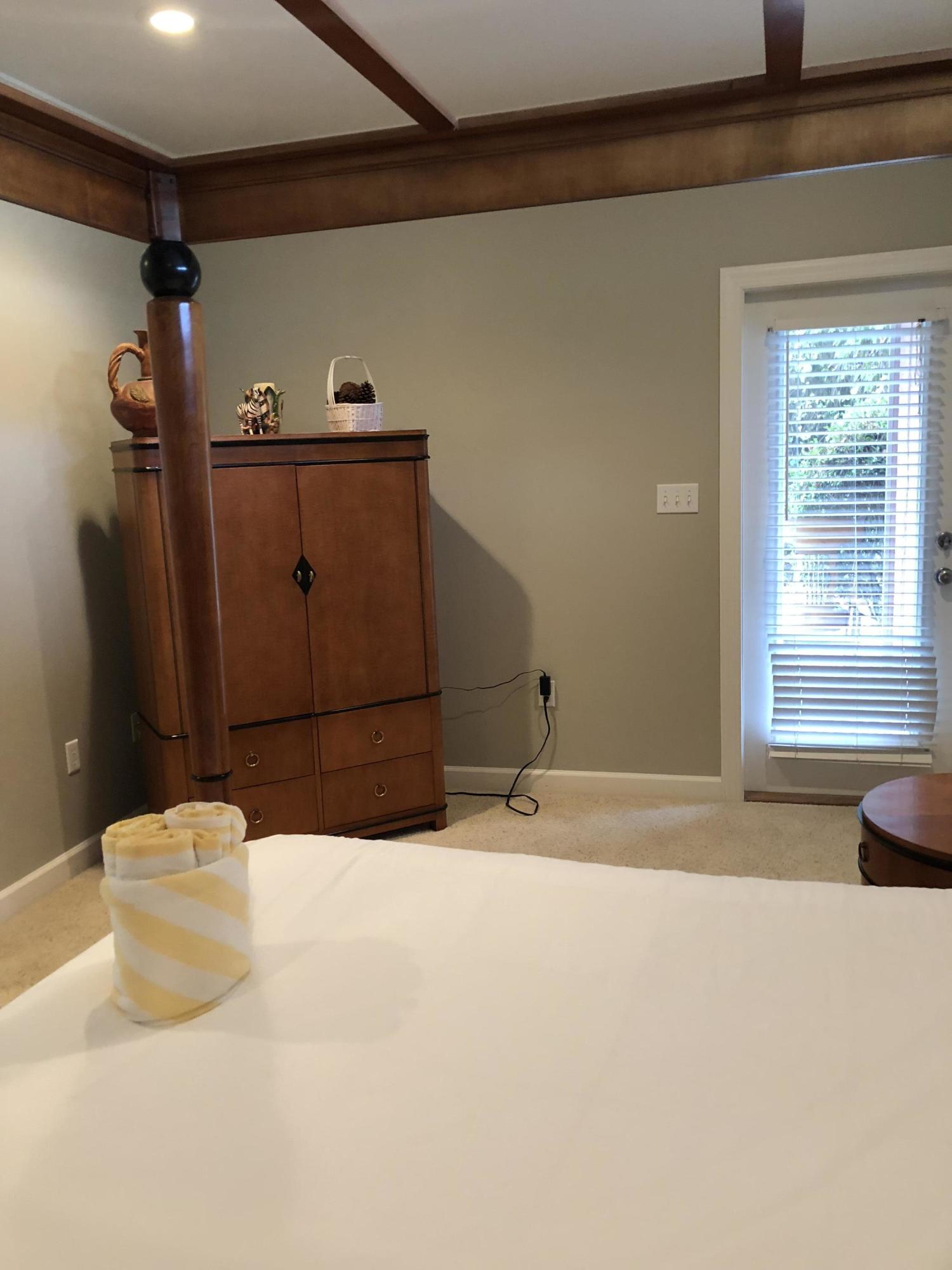 EMERALD WATERS VILLAGE - Residential