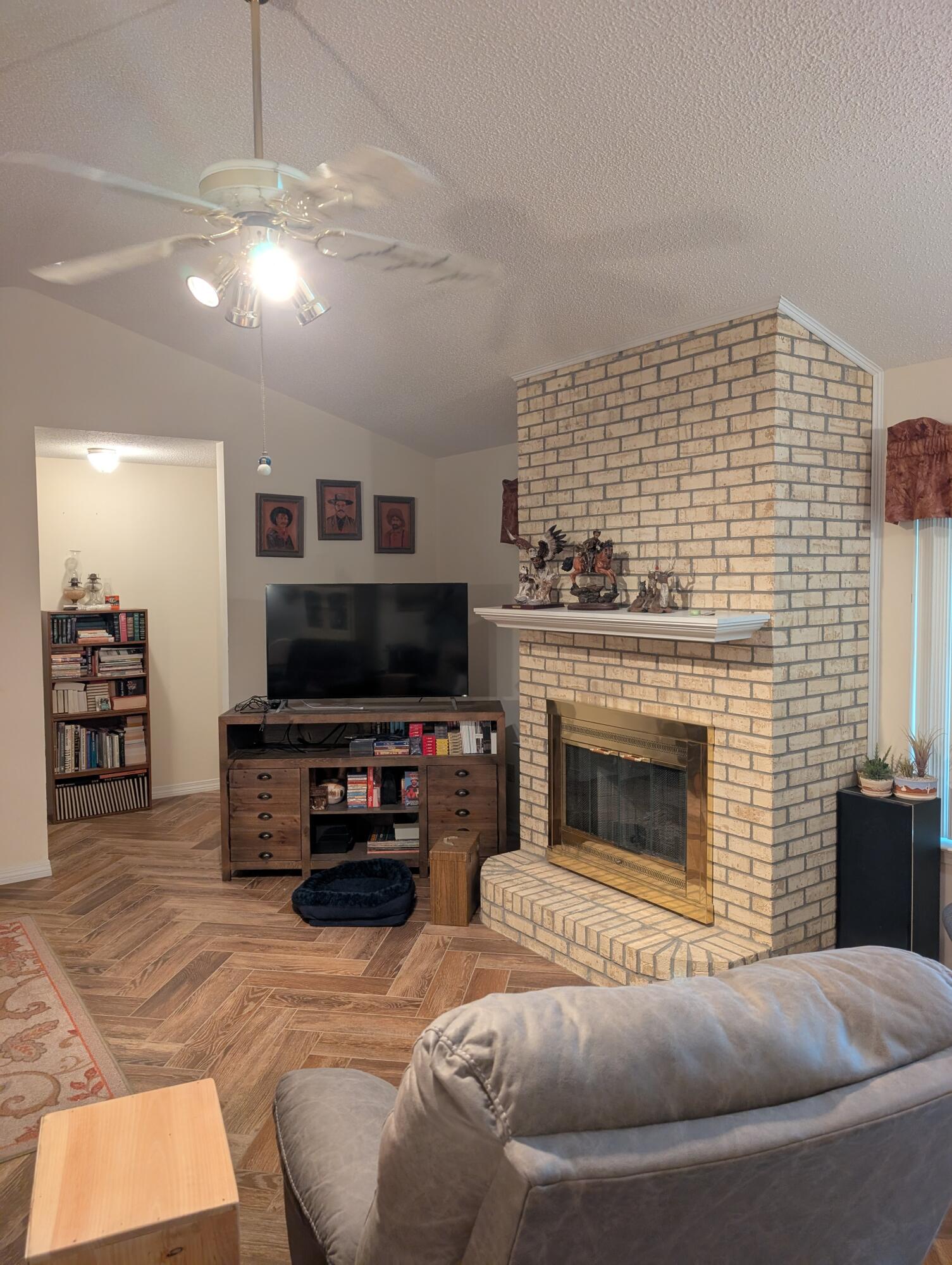 EDGEWATER VILLAGE - Residential