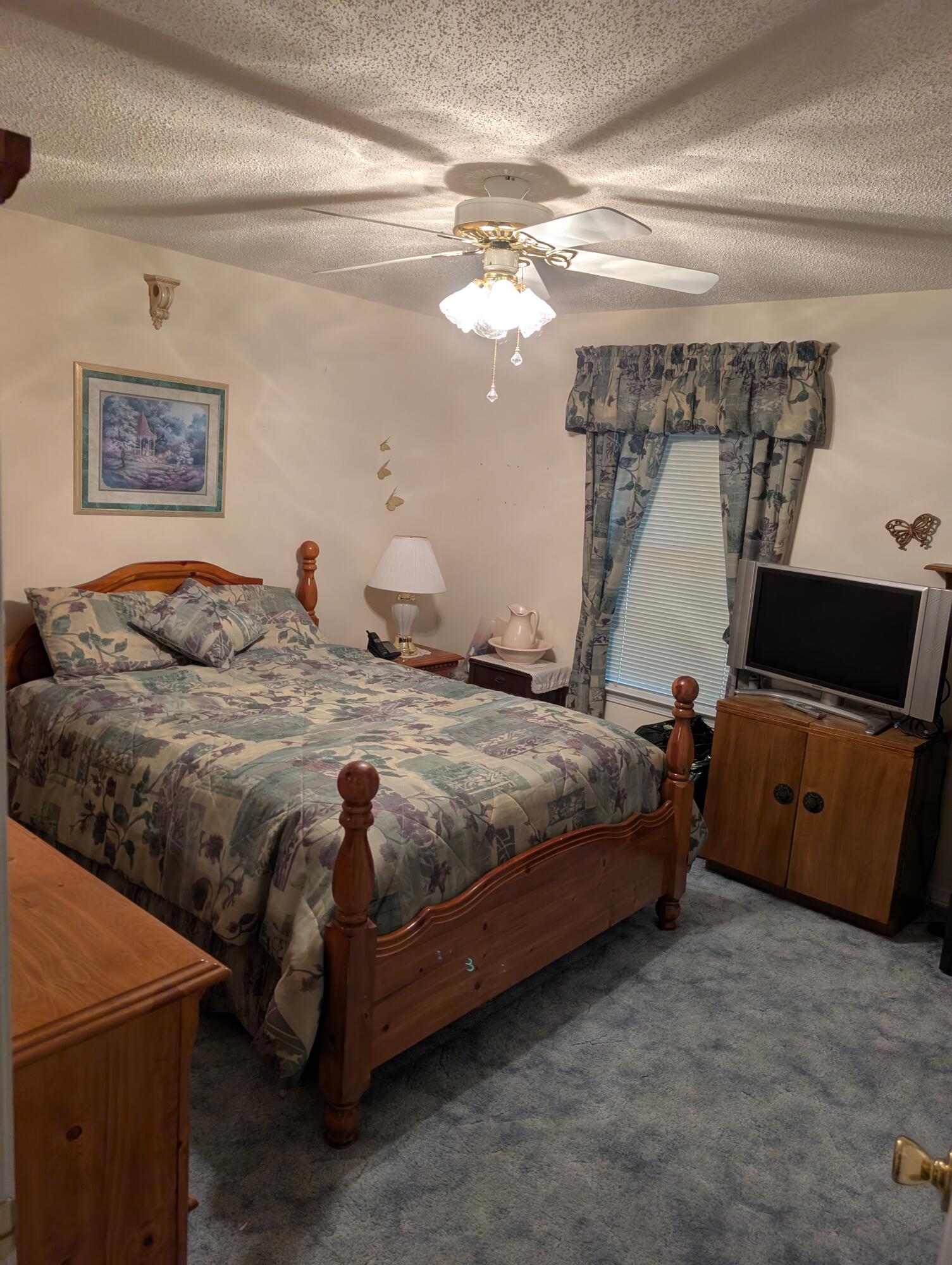 EDGEWATER VILLAGE - Residential