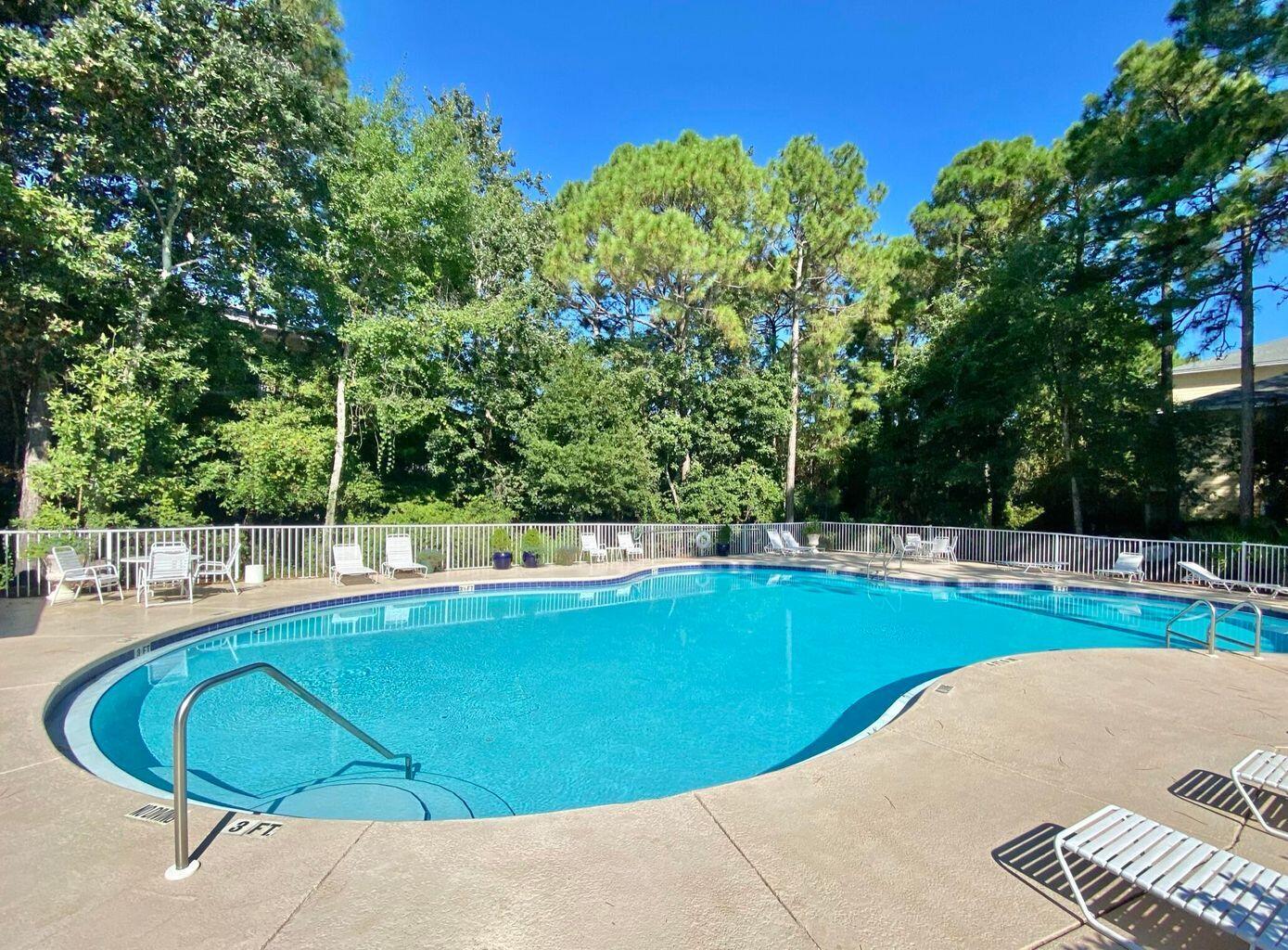 POINTE OF VIEW - Residential Lease