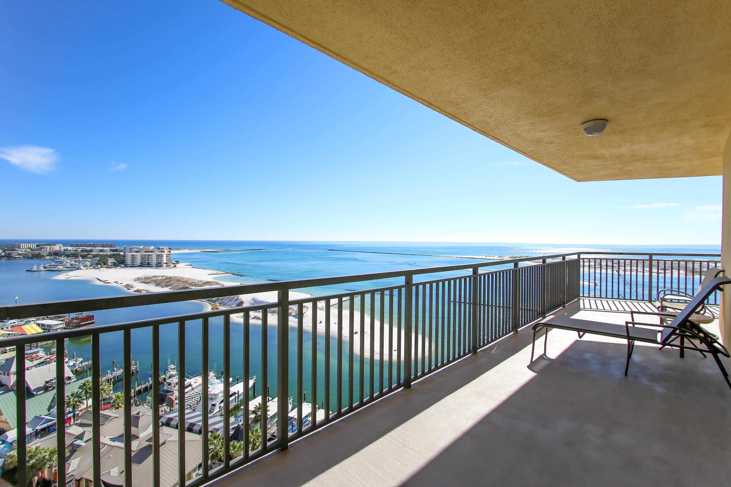 EMERALD GRANDE - Residential